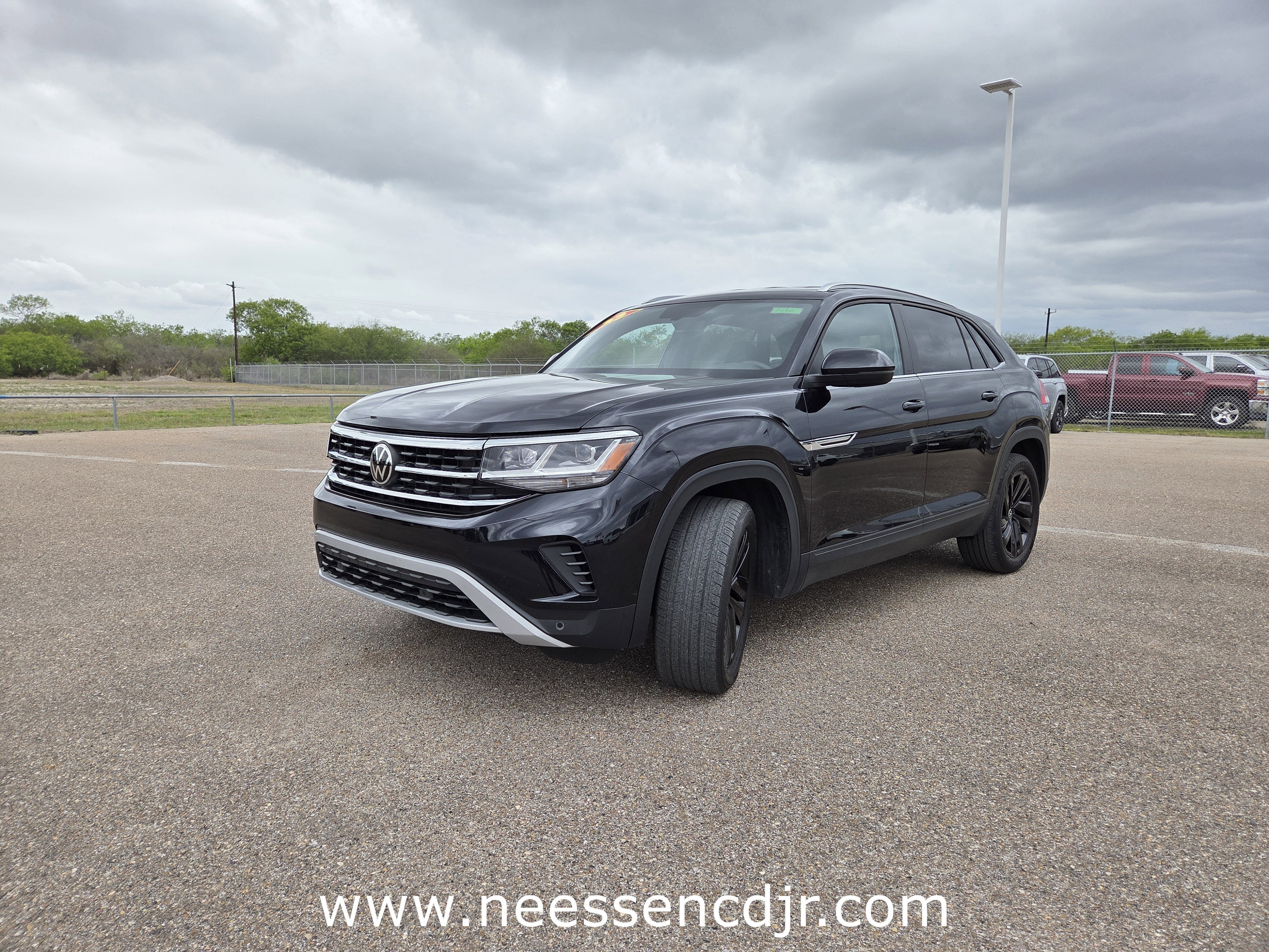 2023 Volkswagen Atlas Cross Sport 2.0T SE w/Technology