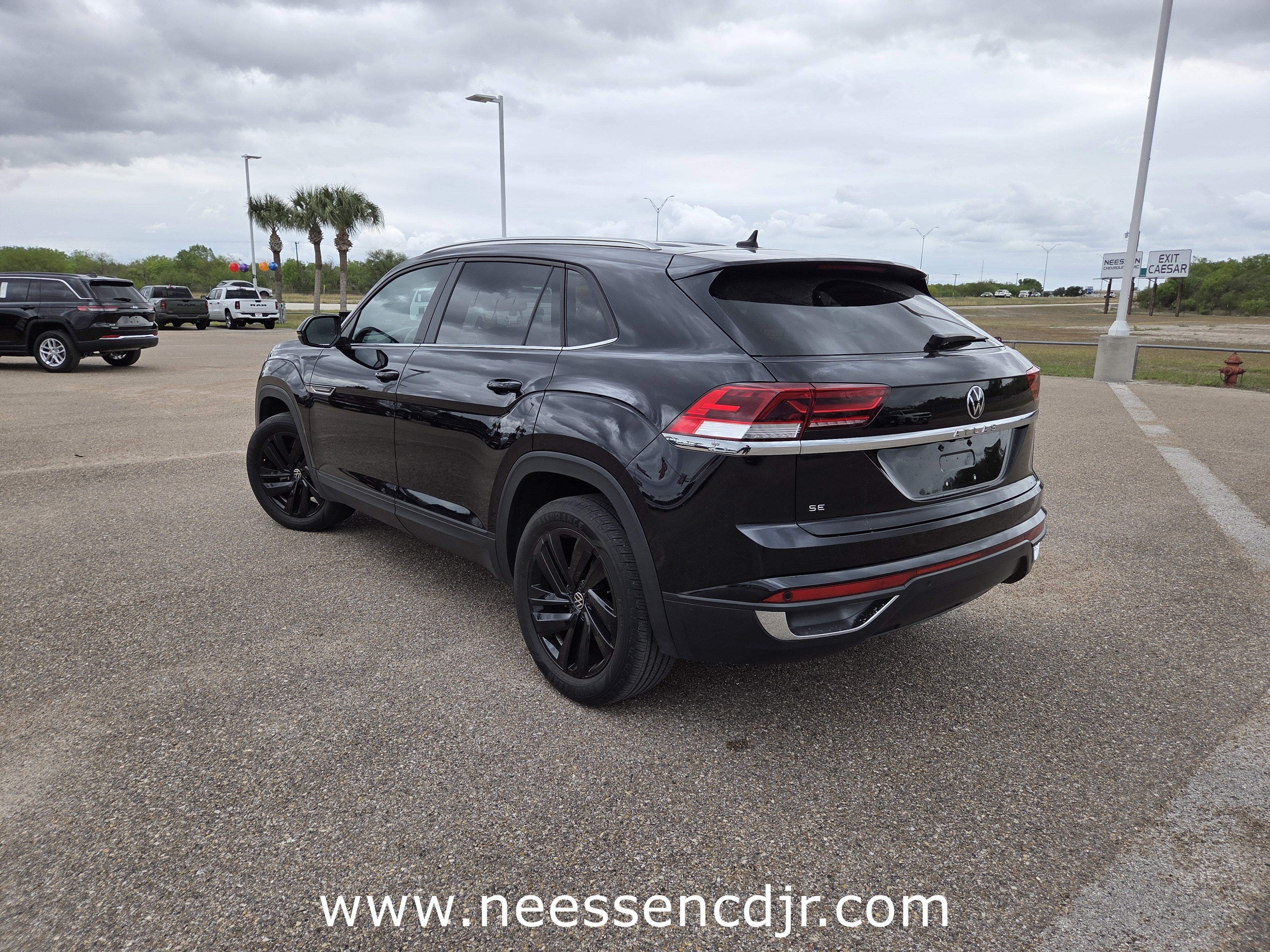 2023 Volkswagen Atlas Cross Sport 2.0T SE w/Technology