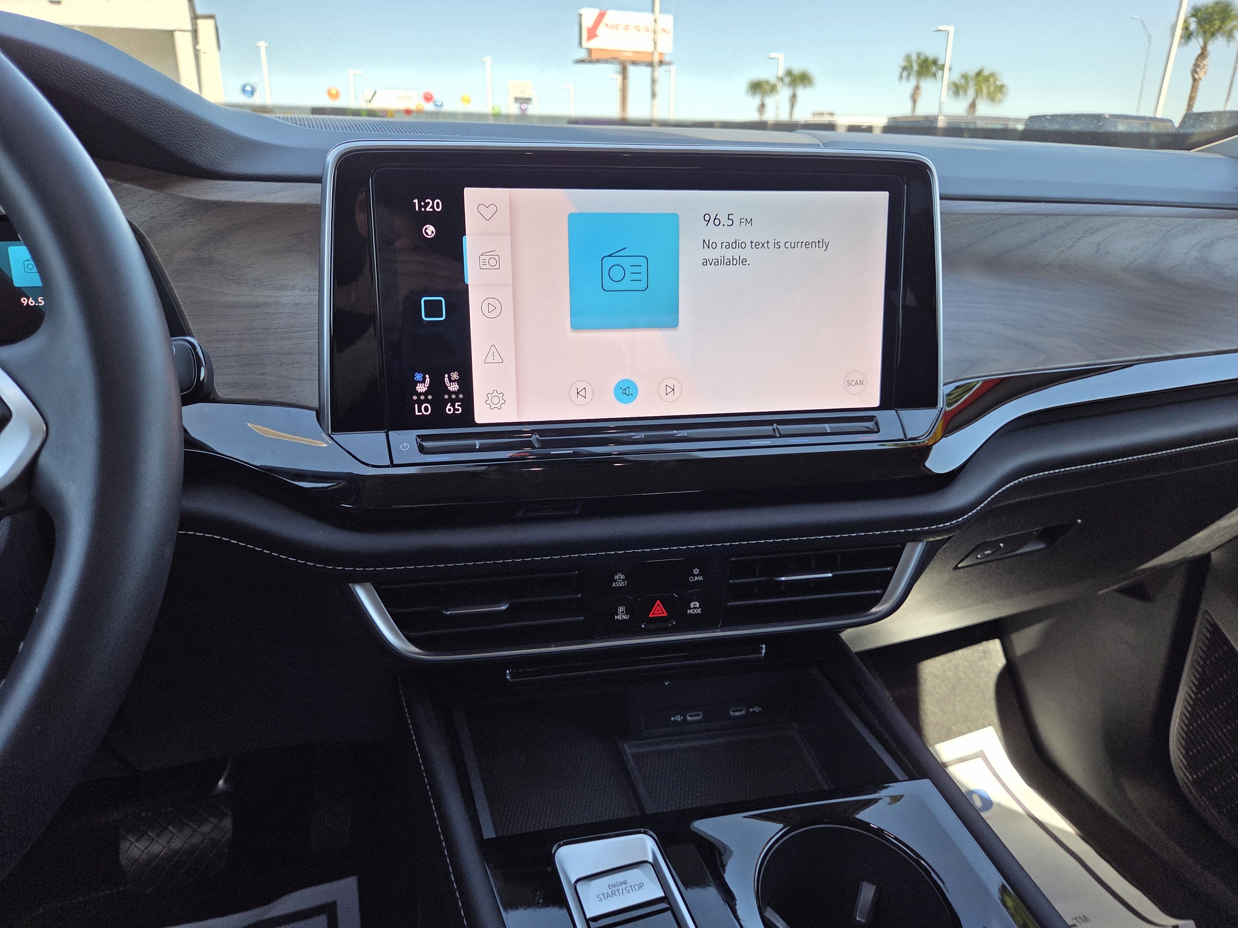 2024 Volkswagen Atlas 2.0T SE w/Technology