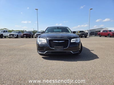 2017 Chrysler 300 Limited