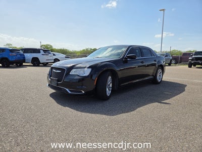2017 Chrysler 300 Limited