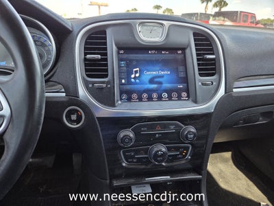 2017 Chrysler 300 Limited