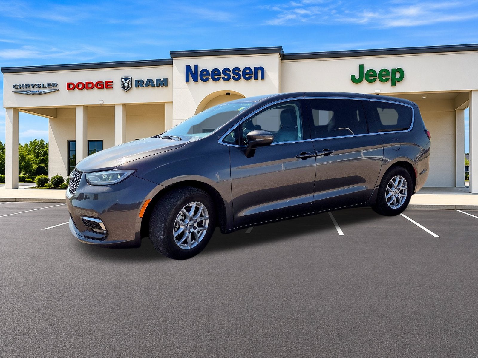 2023 Chrysler Pacifica Touring L
