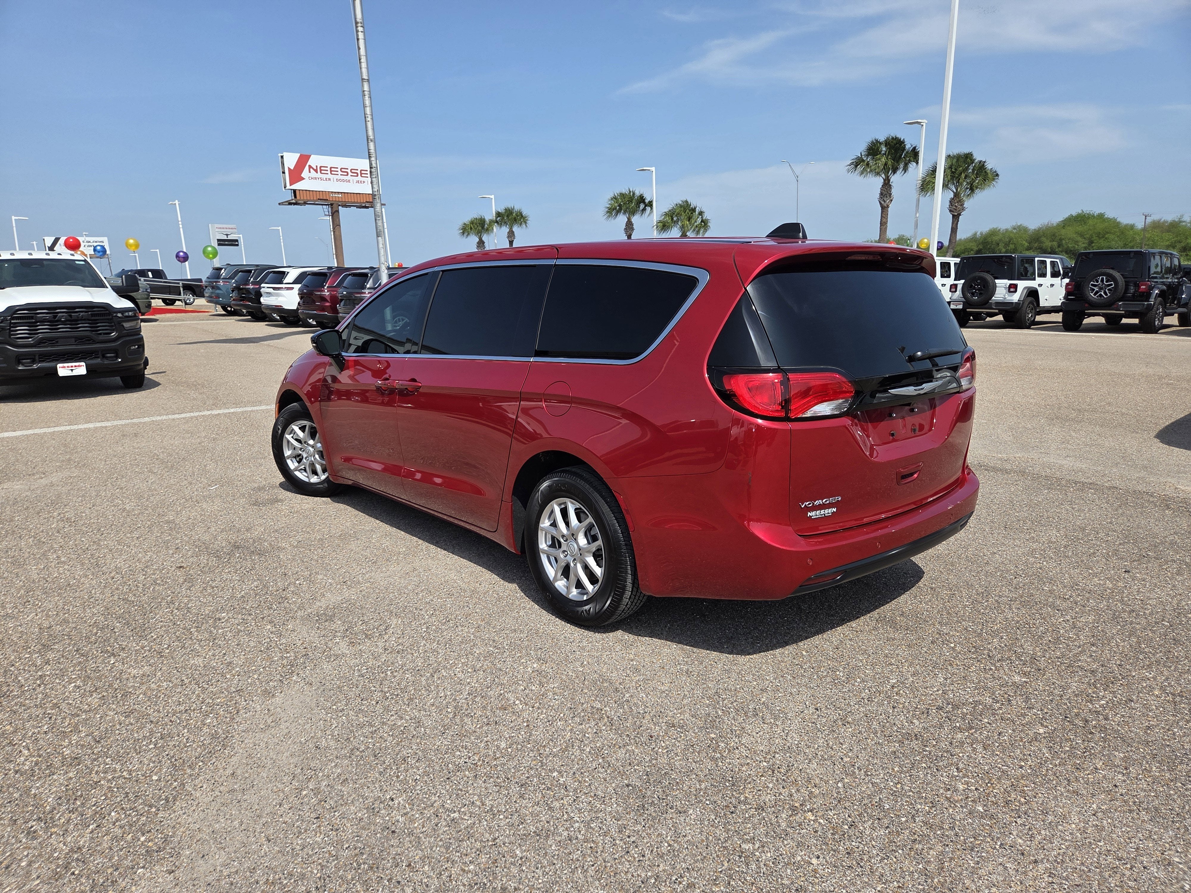 2026 Chrysler Voyager LX