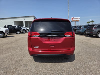 2026 Chrysler Voyager LX