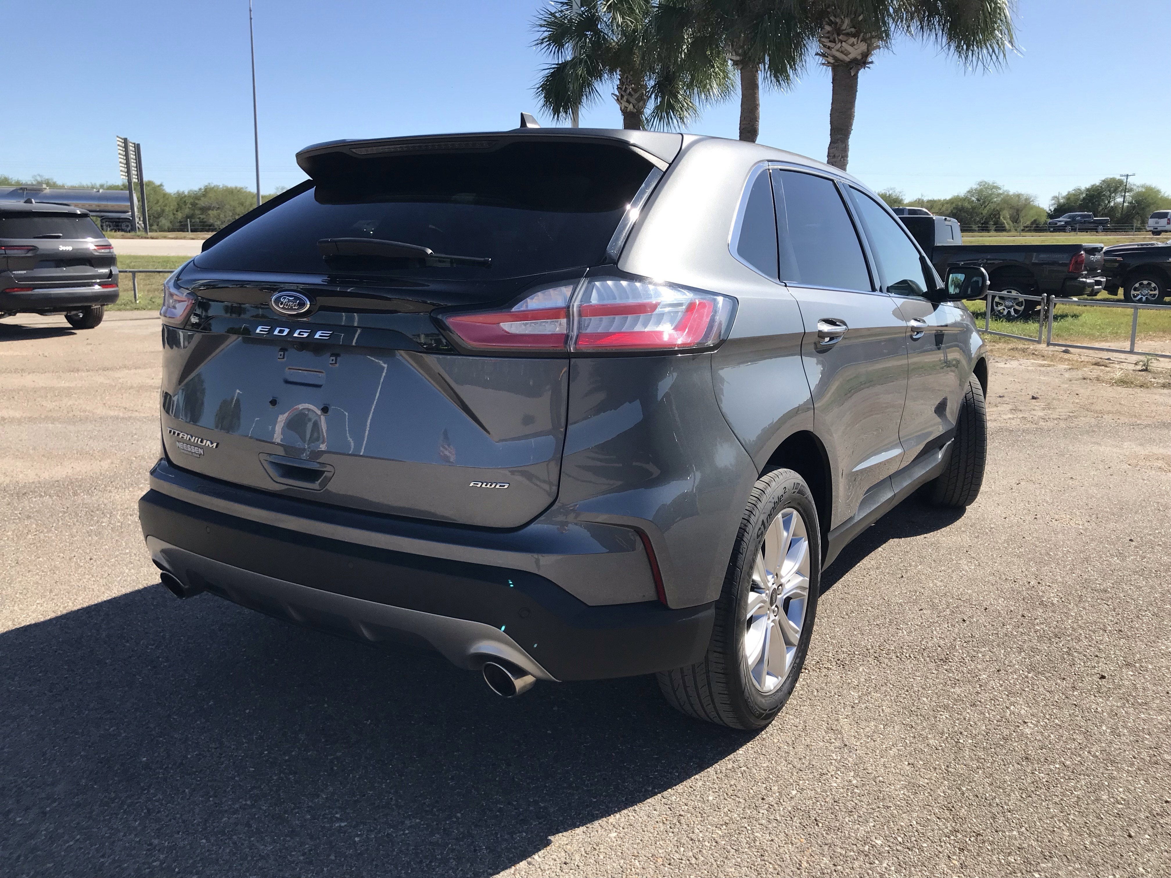 2024 Ford Edge Titanium