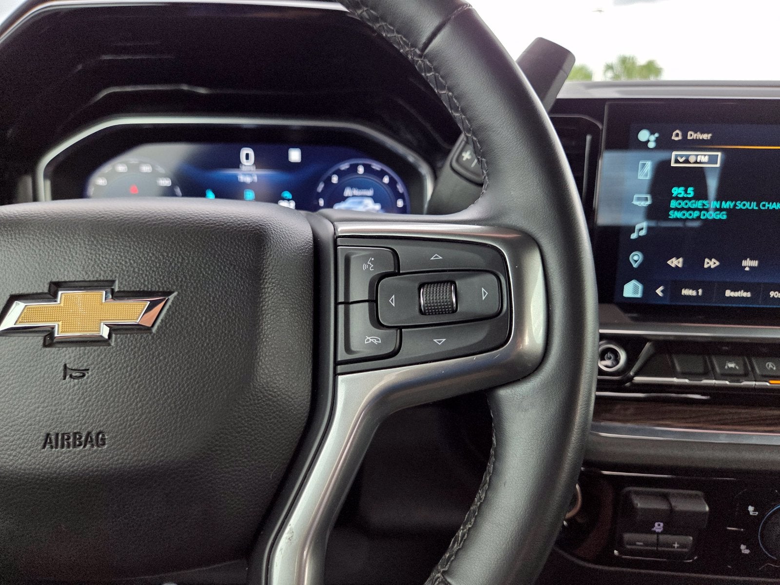 2023 Chevrolet Silverado 1500 LT