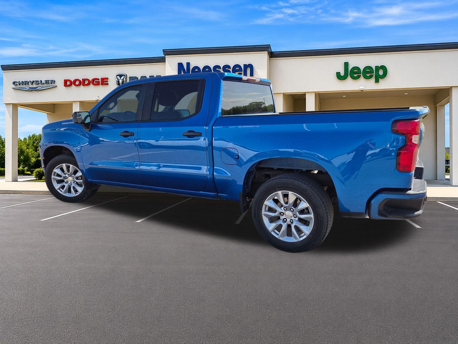 2023 Chevrolet Silverado 1500 Custom