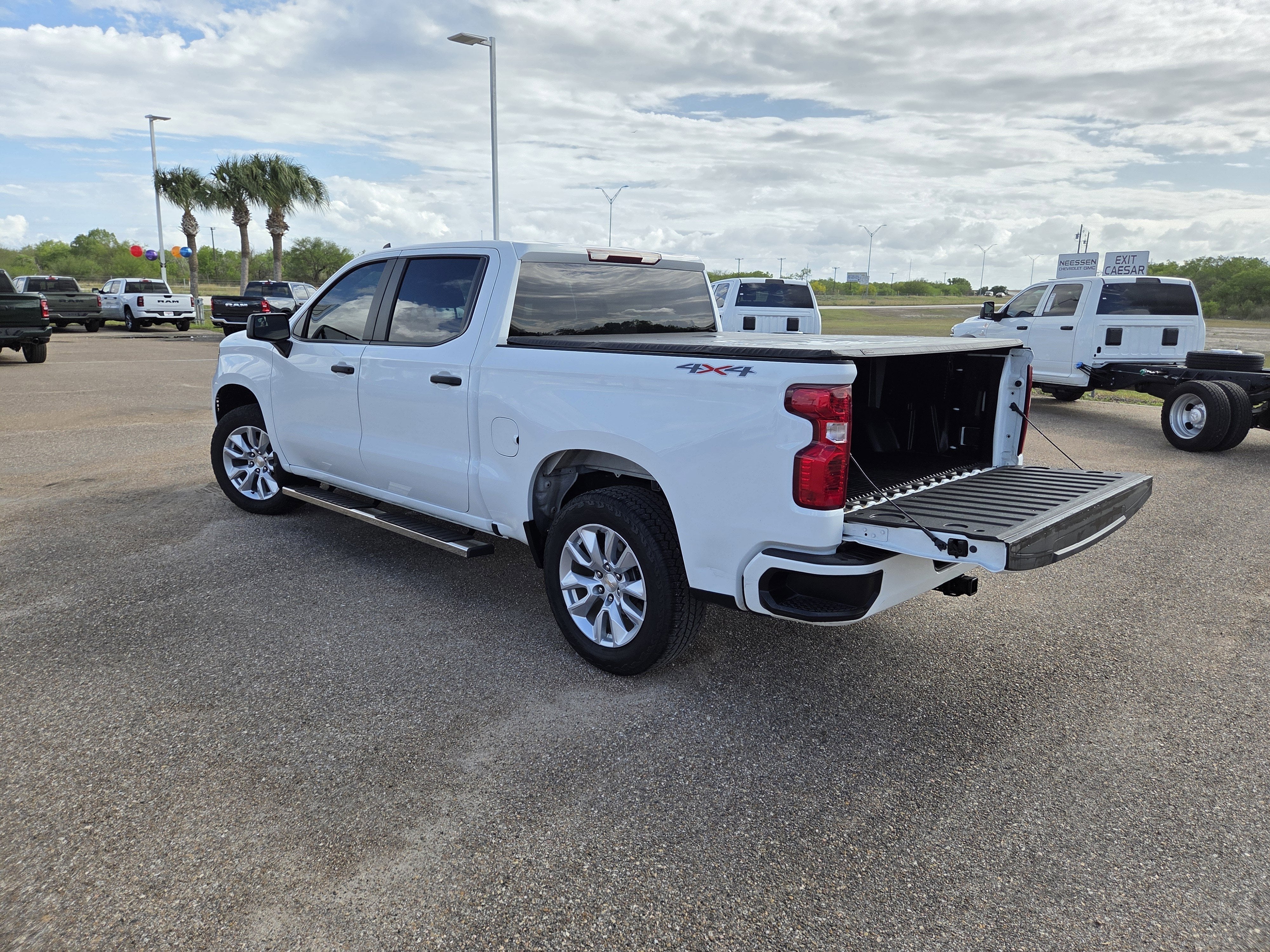 2023 Chevrolet Silverado 1500 Custom