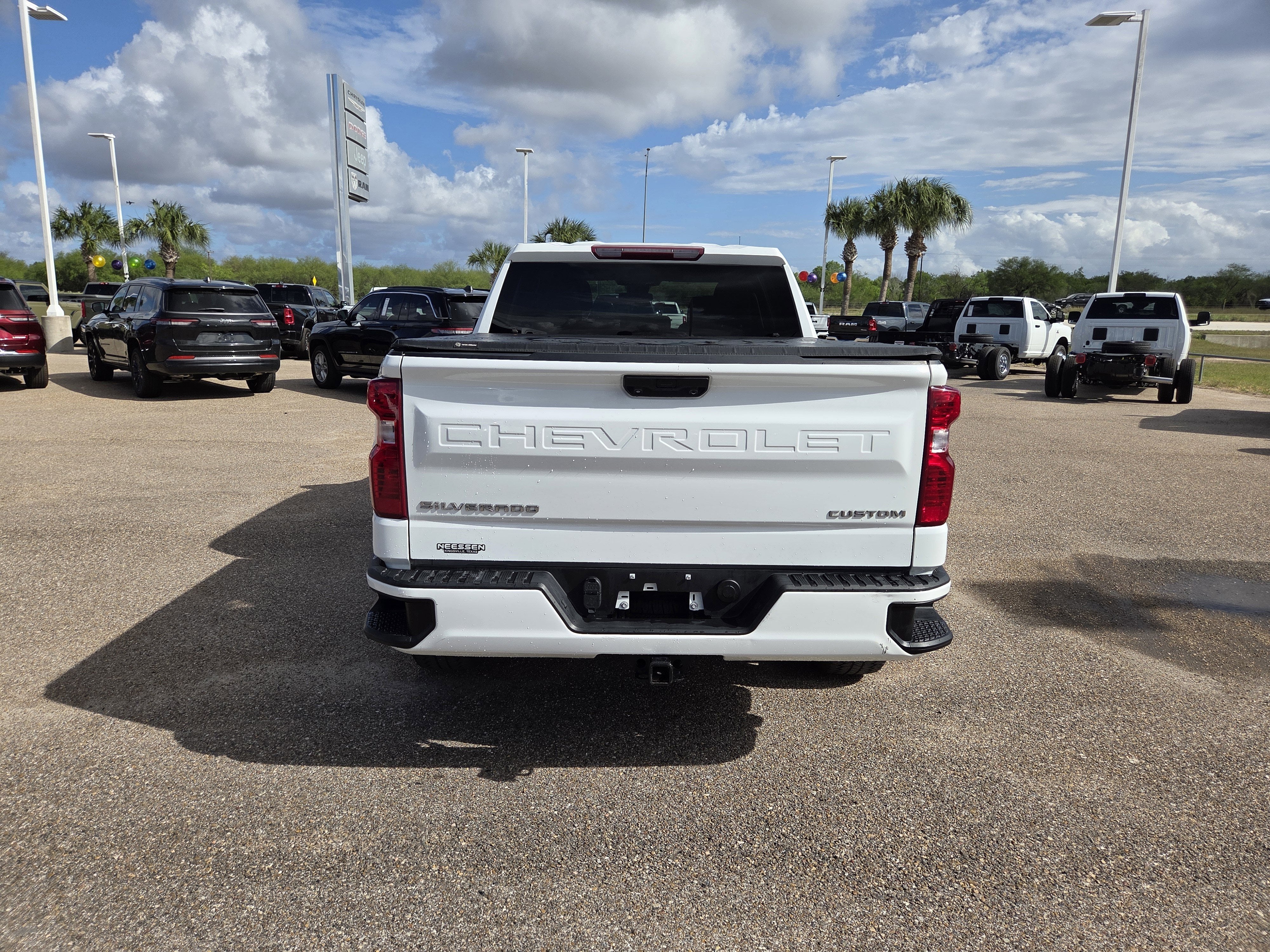 2023 Chevrolet Silverado 1500 Custom