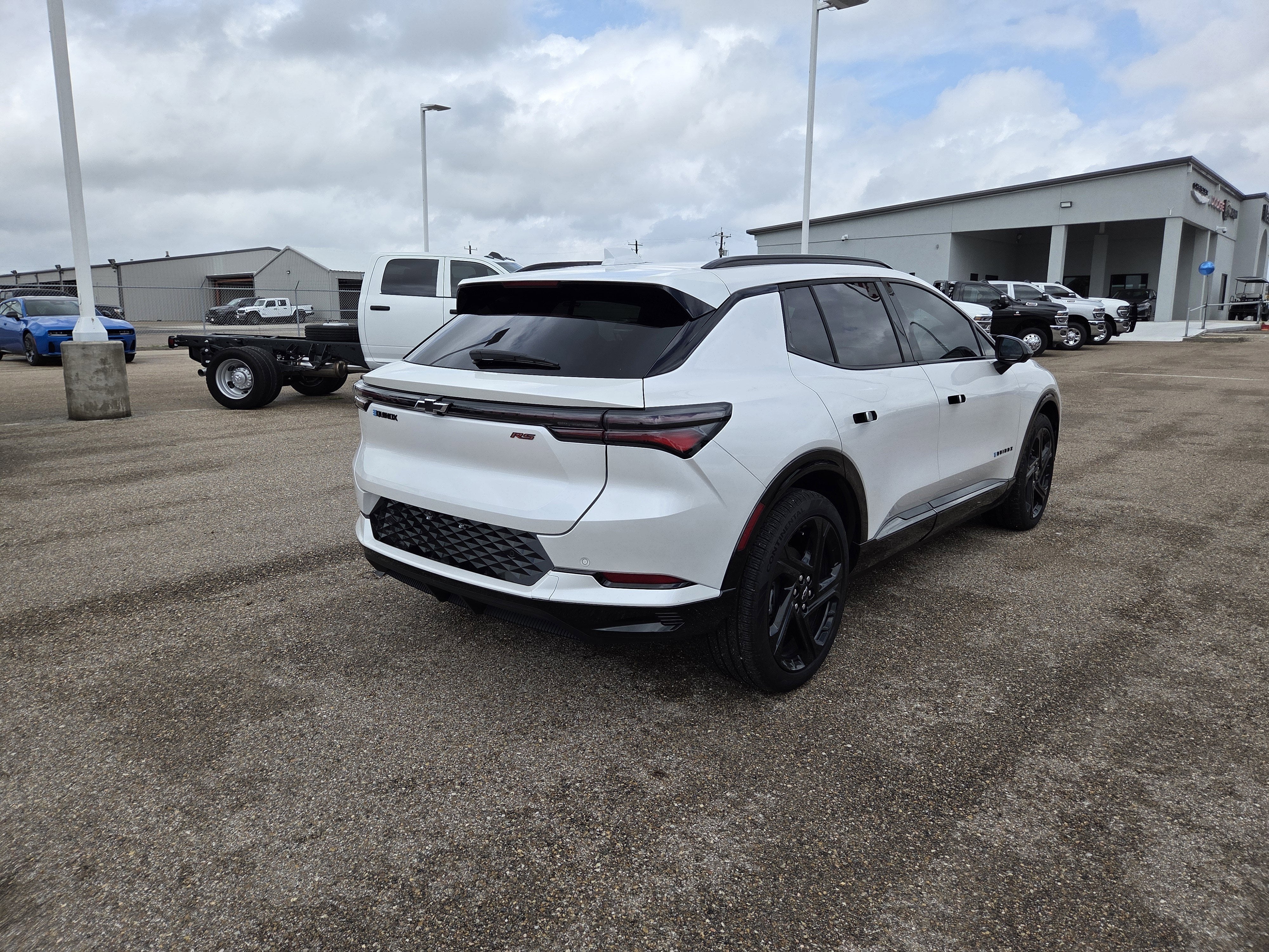 2025 Chevrolet Equinox EV RS