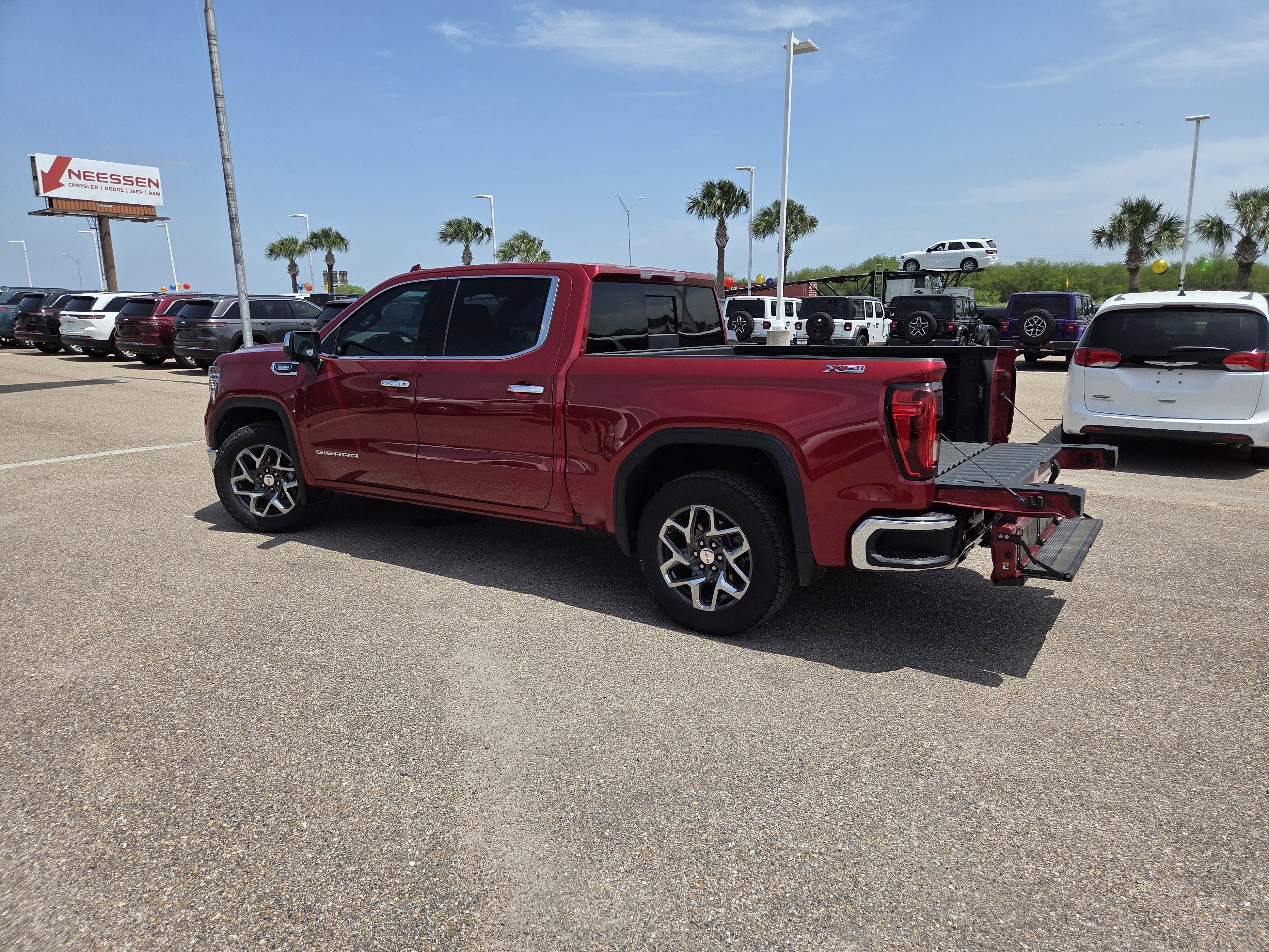 2024 GMC Sierra 1500 SLT