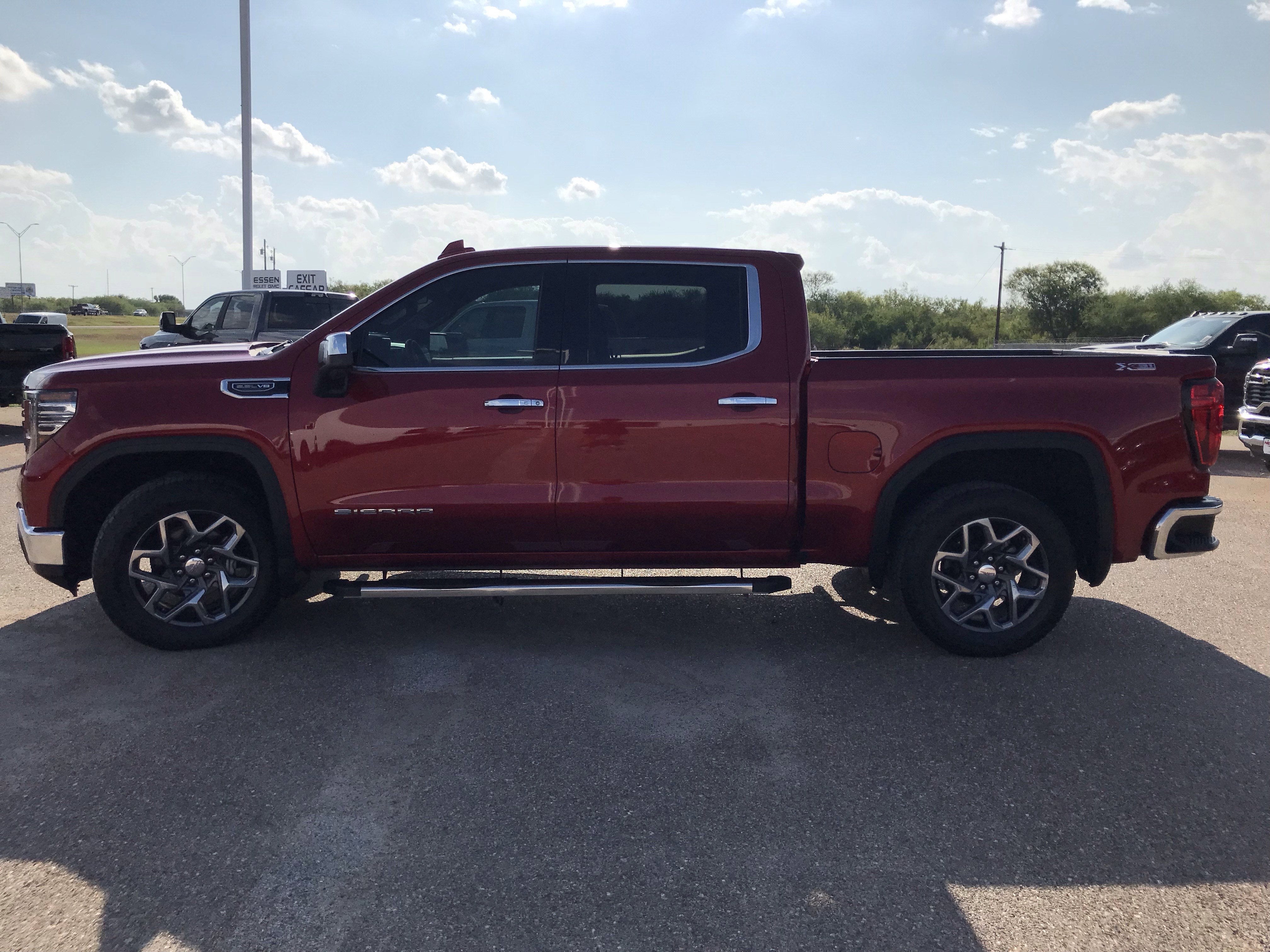 2024 GMC Sierra 1500 SLT
