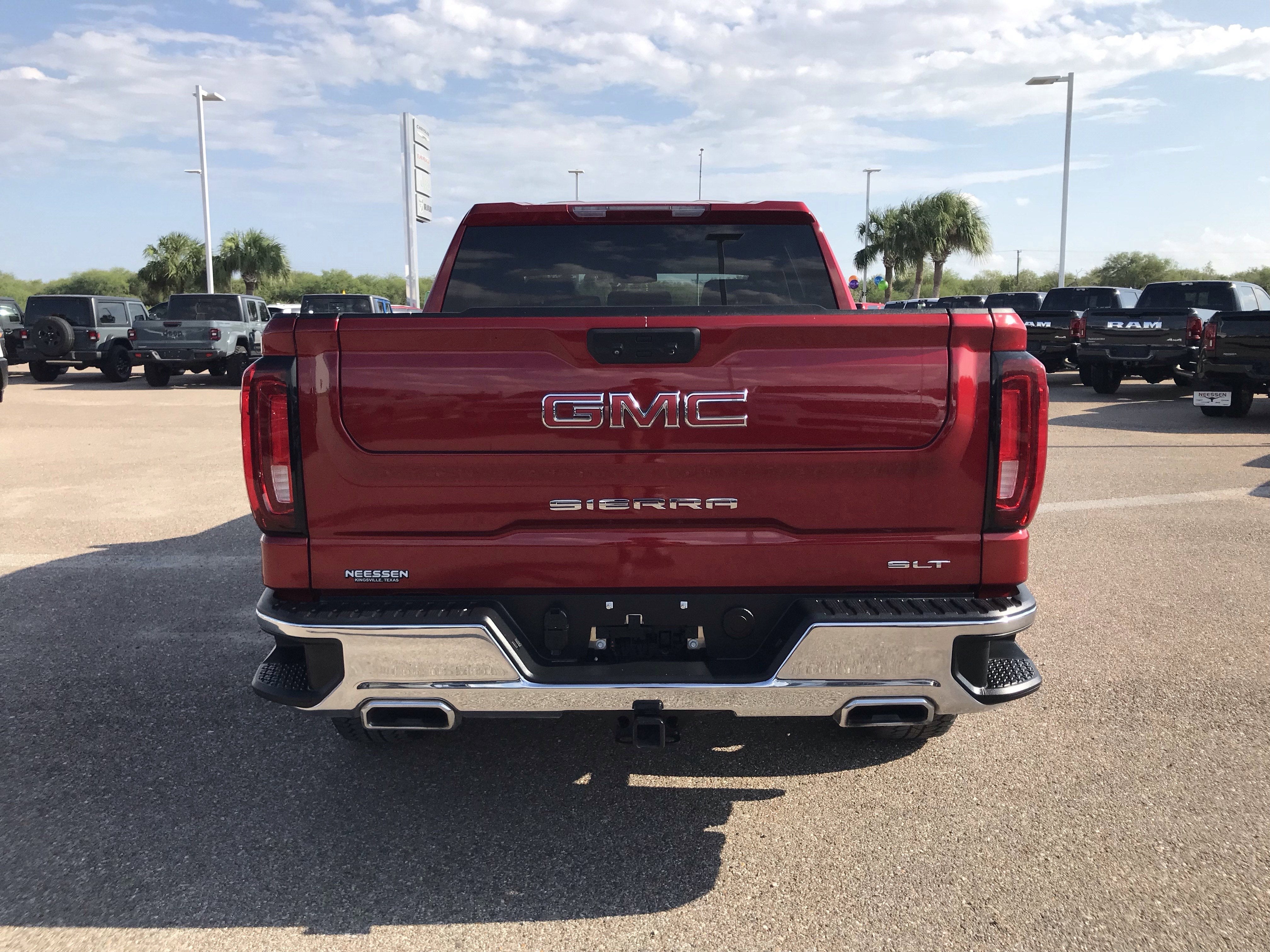 2024 GMC Sierra 1500 SLT