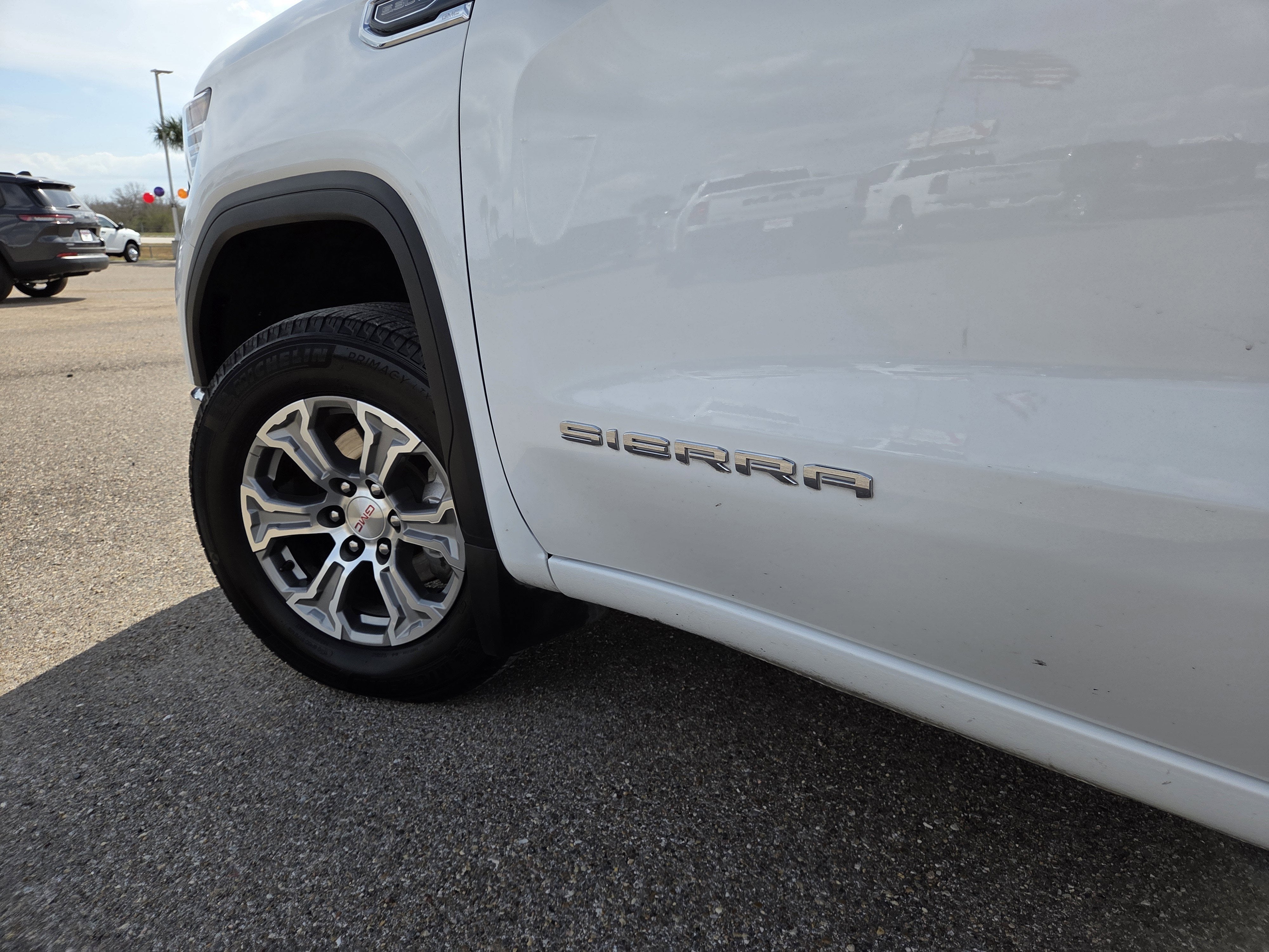 2025 GMC Sierra 1500 SLT