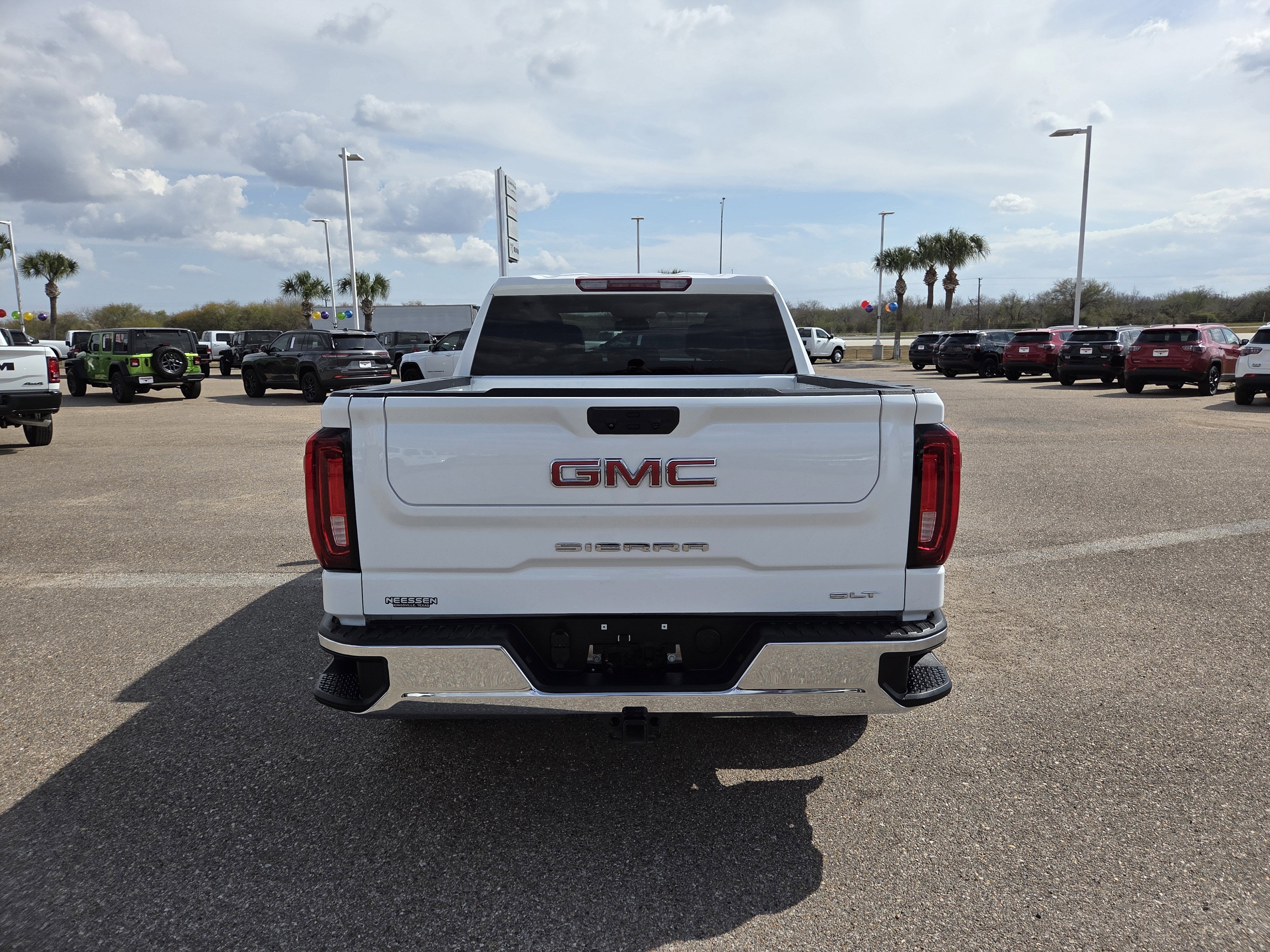 2025 GMC Sierra 1500 SLT
