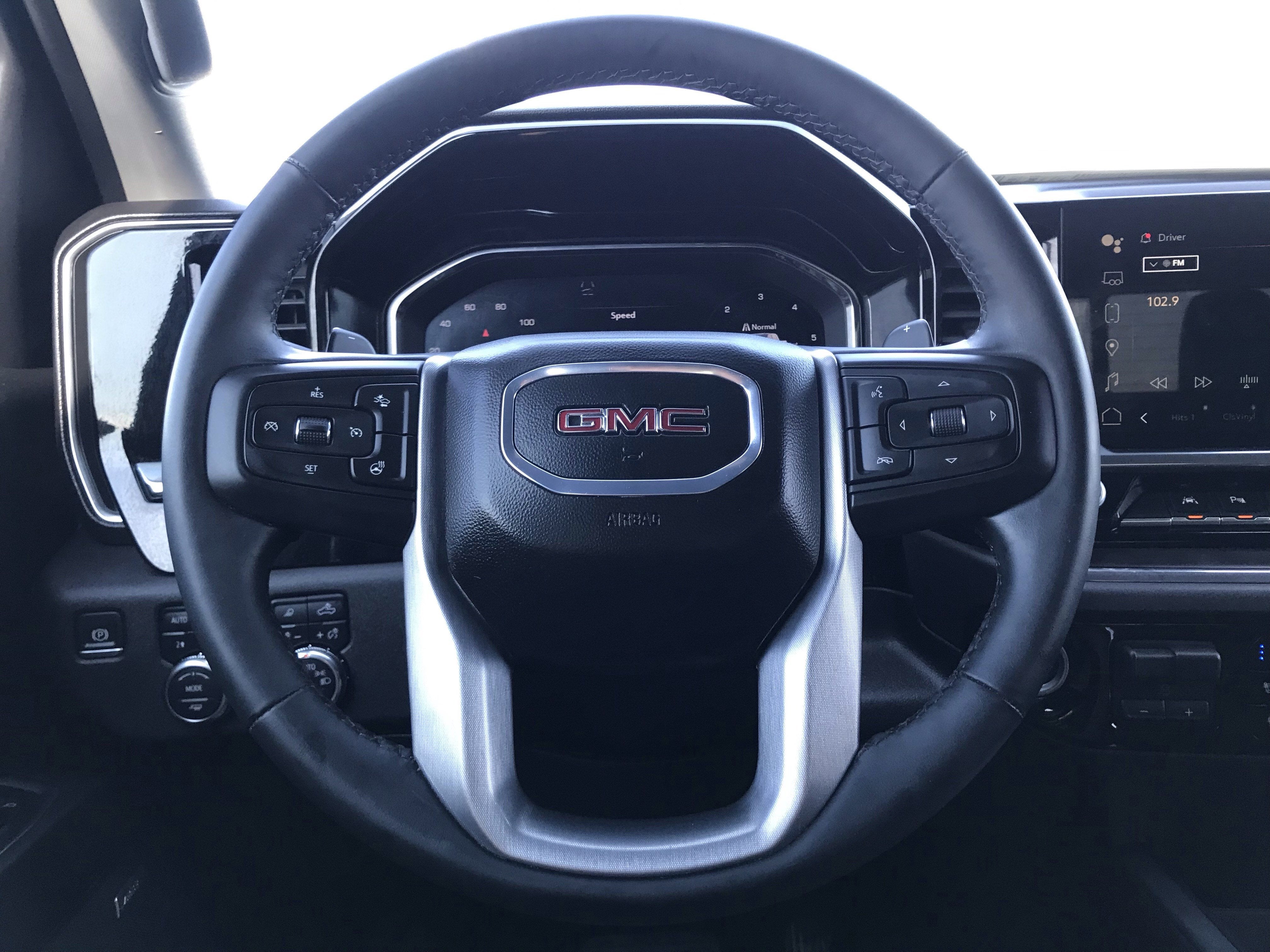 2024 GMC Sierra 1500 SLT