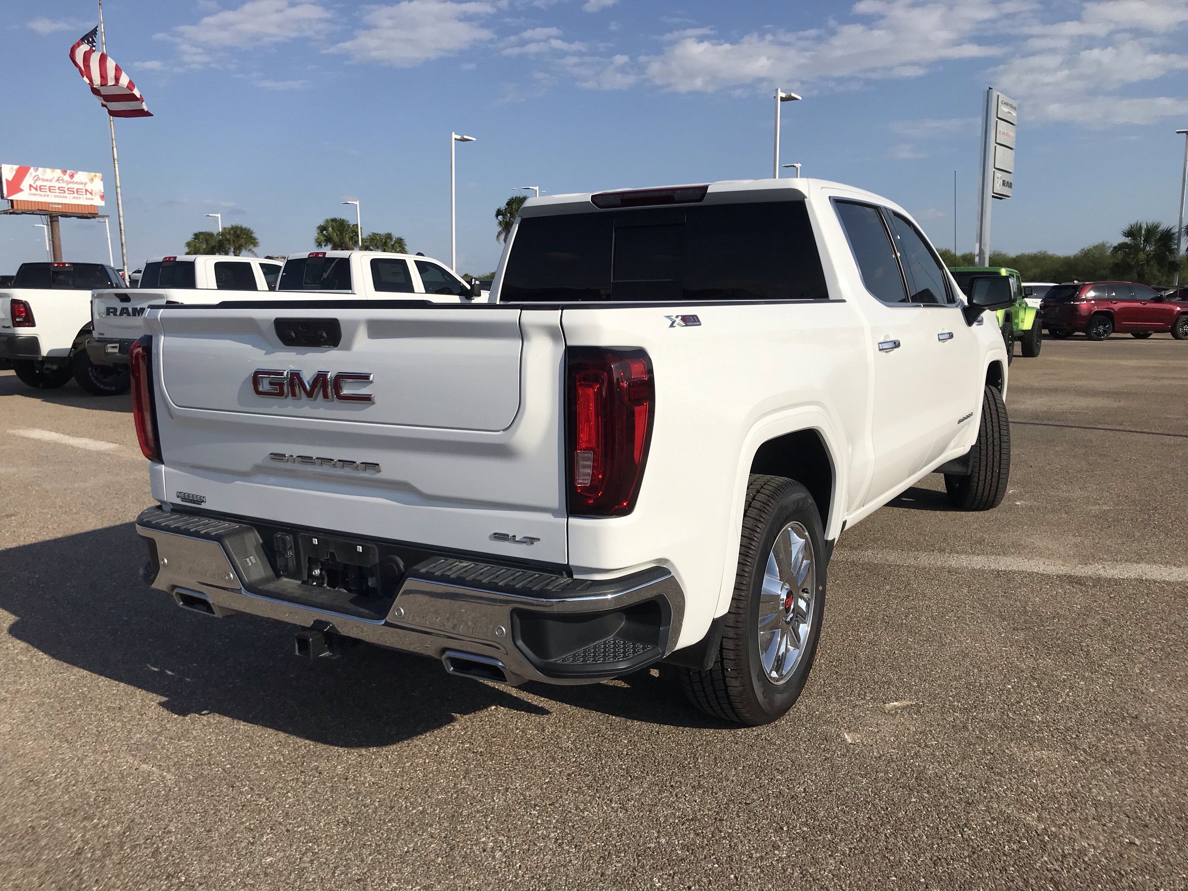 2024 GMC Sierra 1500 SLT