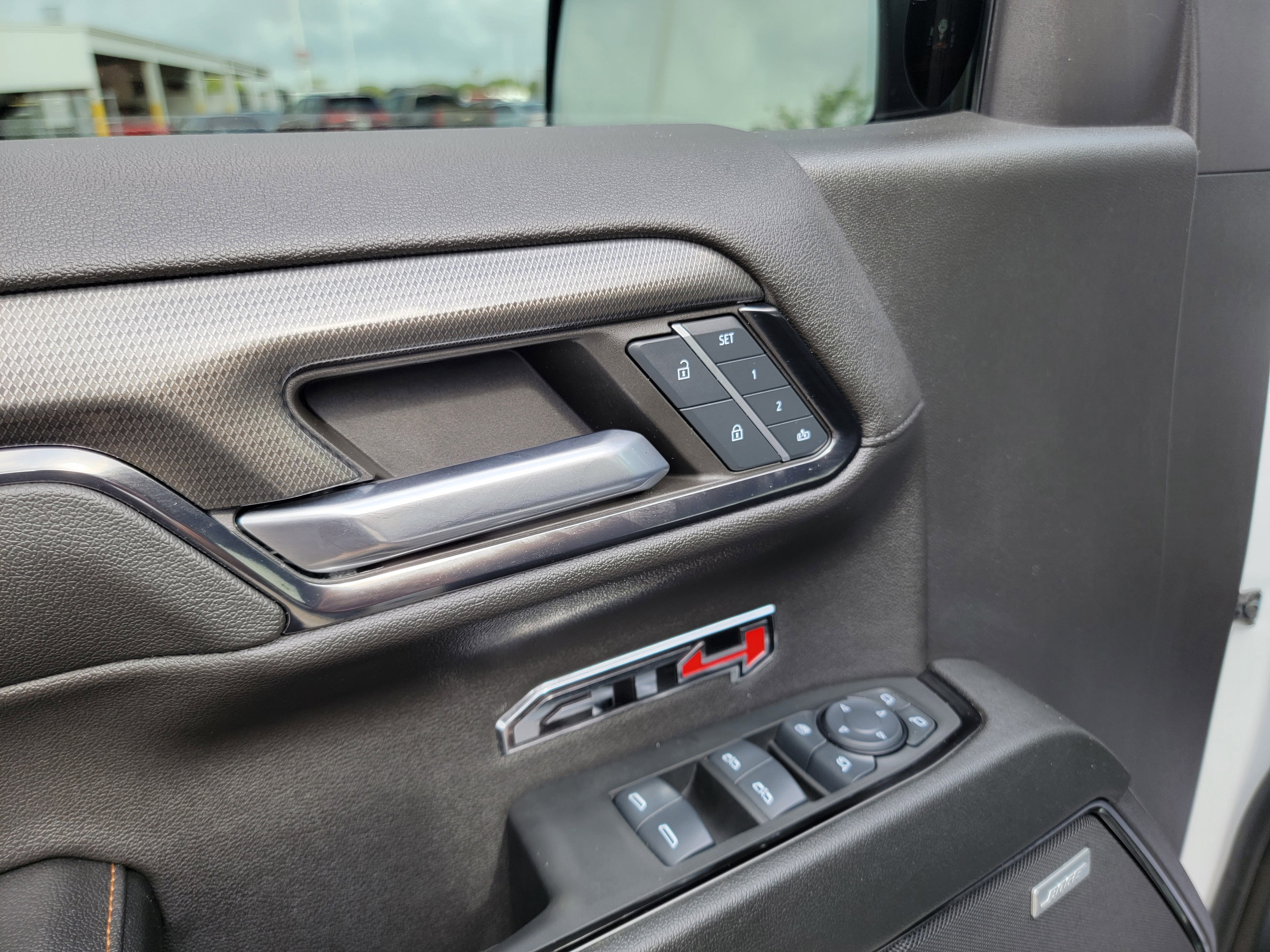 2024 GMC Sierra 1500 AT4