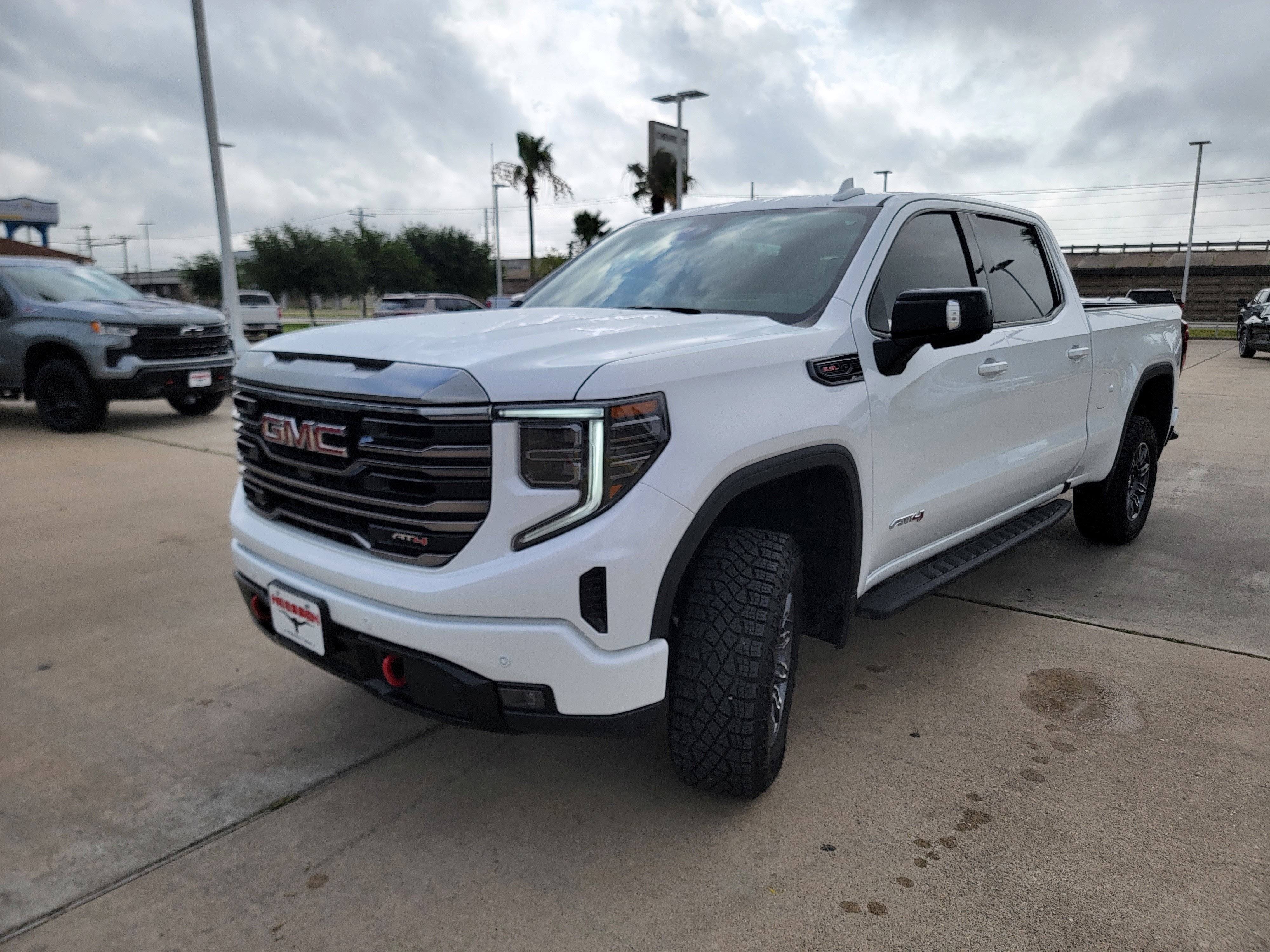 2024 GMC Sierra 1500 AT4