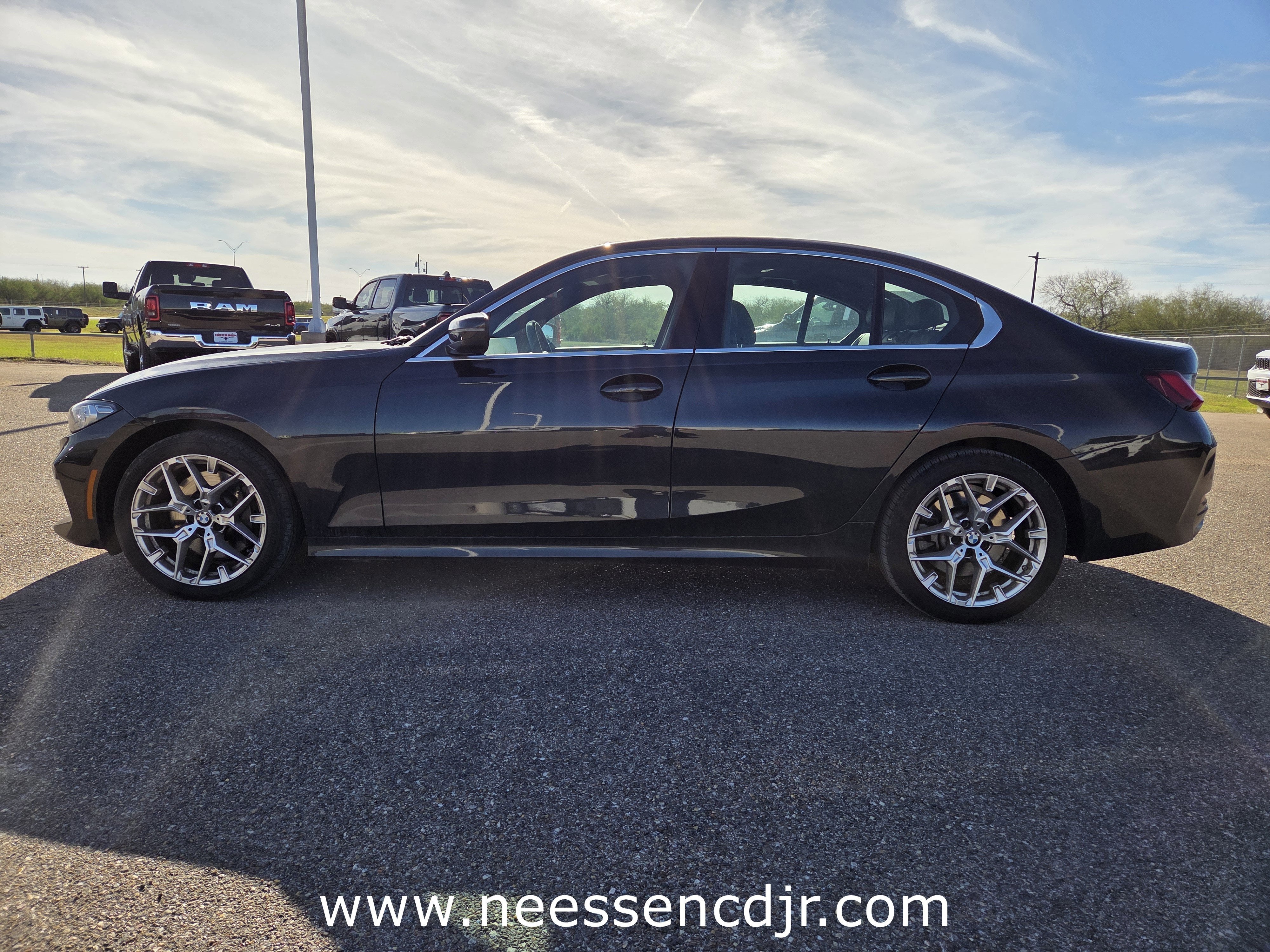 2025 BMW 3 Series 330i