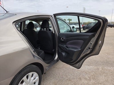 2017 Nissan Versa Sedan SV