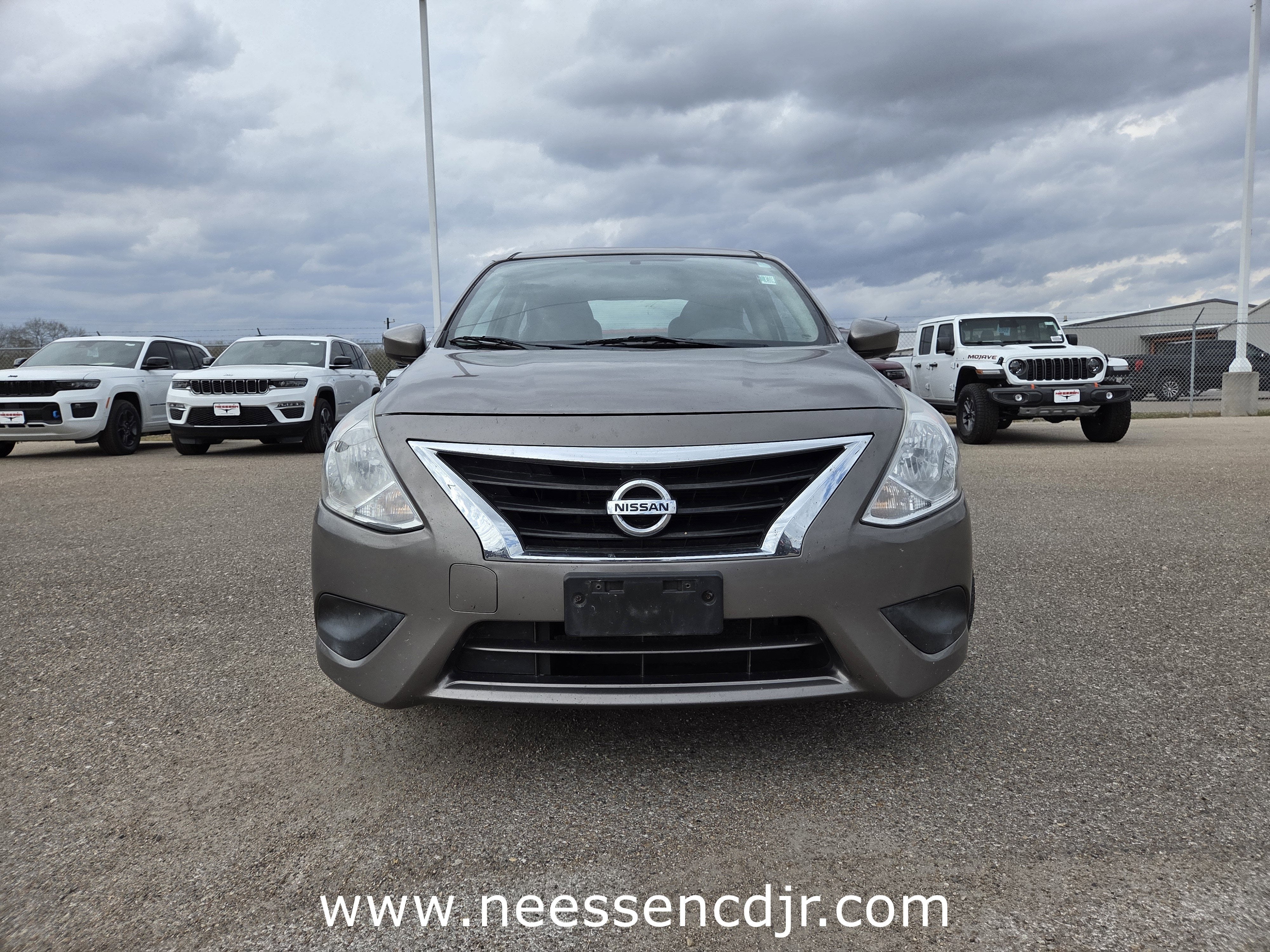 2017 Nissan Versa Sedan SV