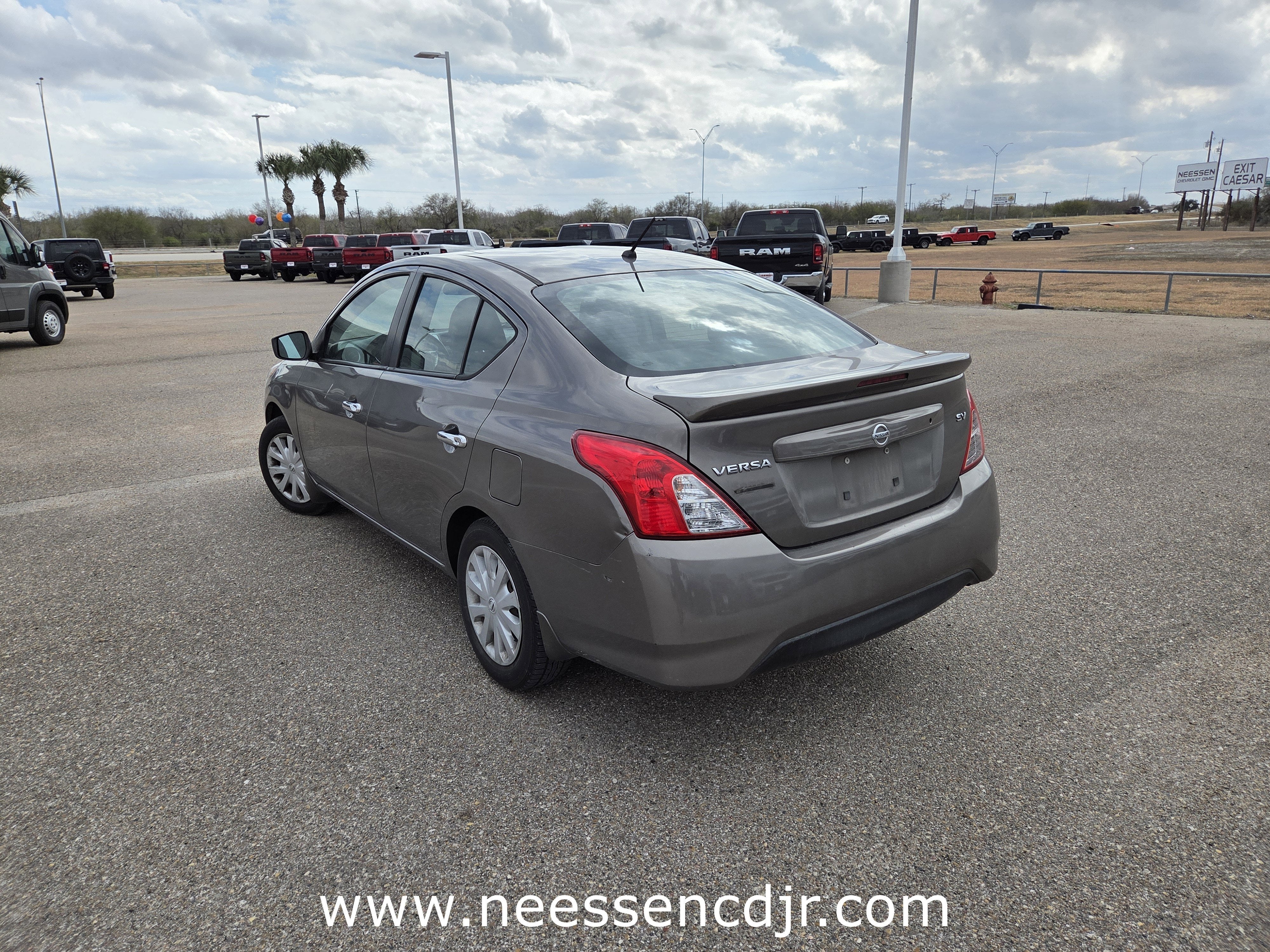 2017 Nissan Versa Sedan SV