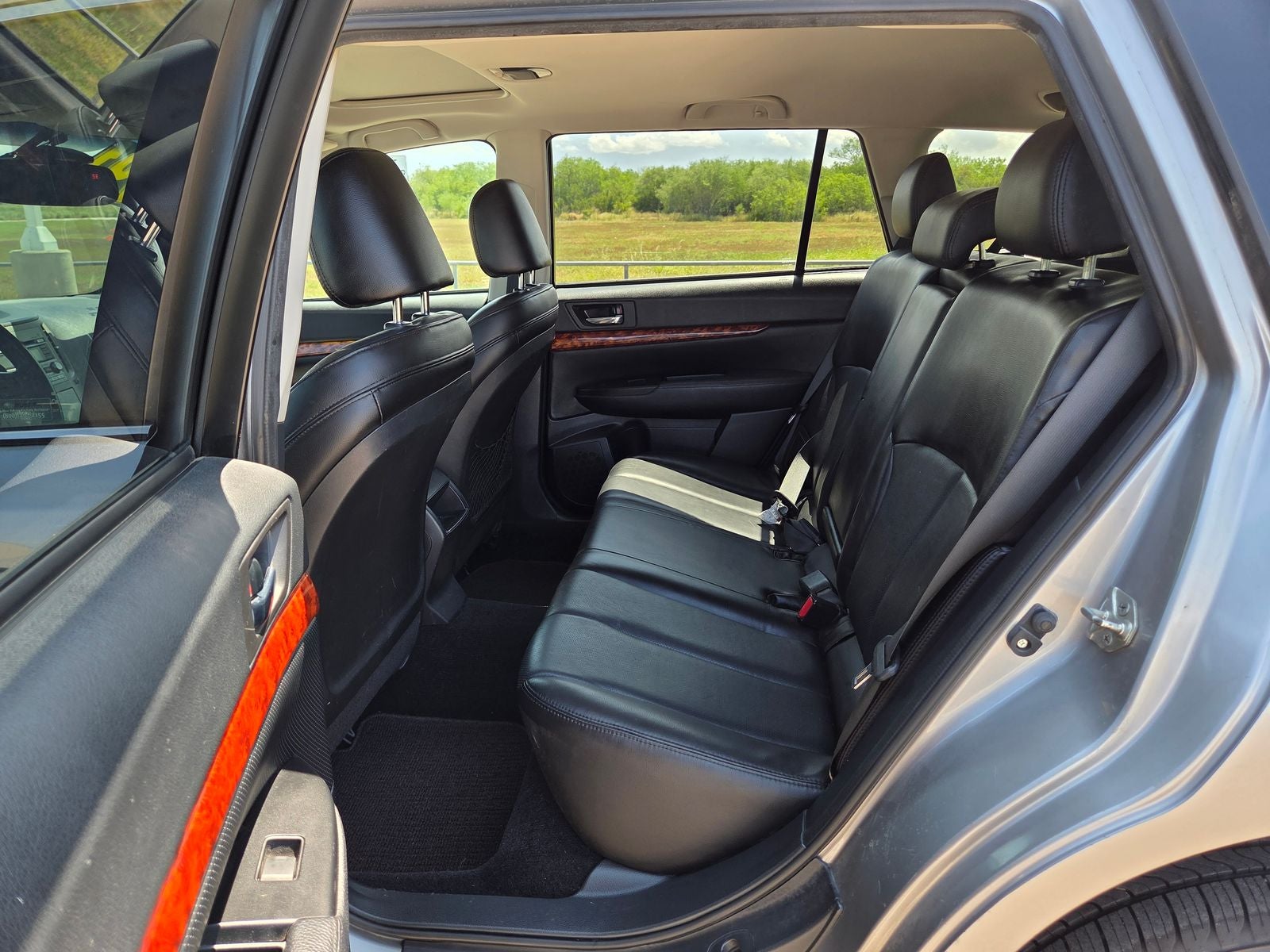 2010 Subaru Outback 2.5i Limited