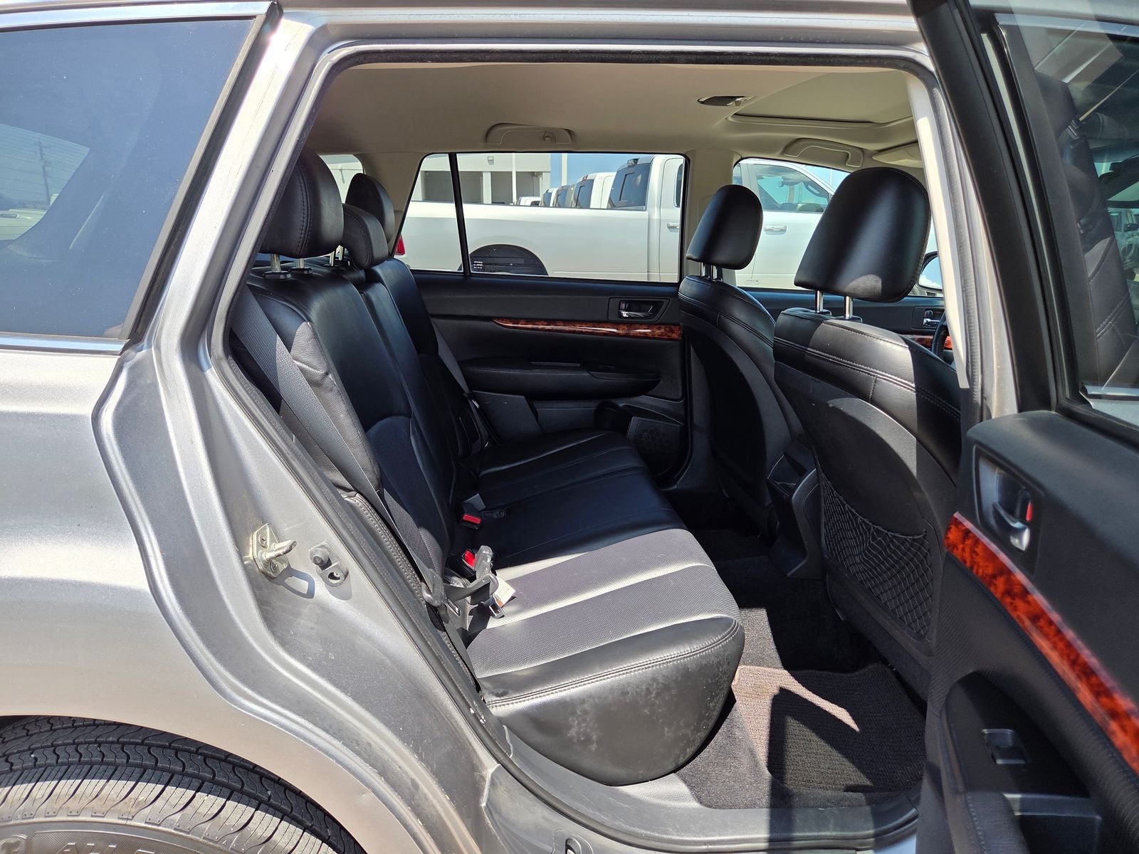 2010 Subaru Outback 2.5i Limited