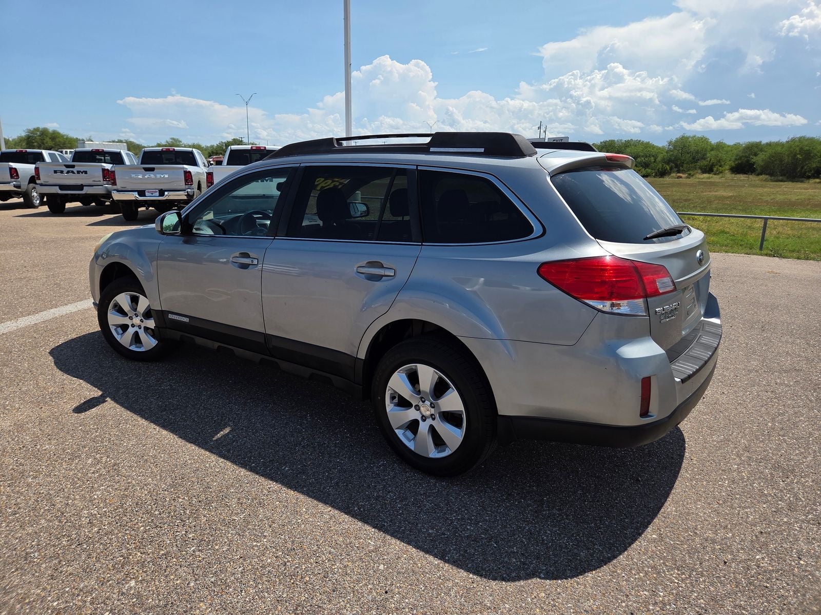 2010 Subaru Outback 2.5i Limited
