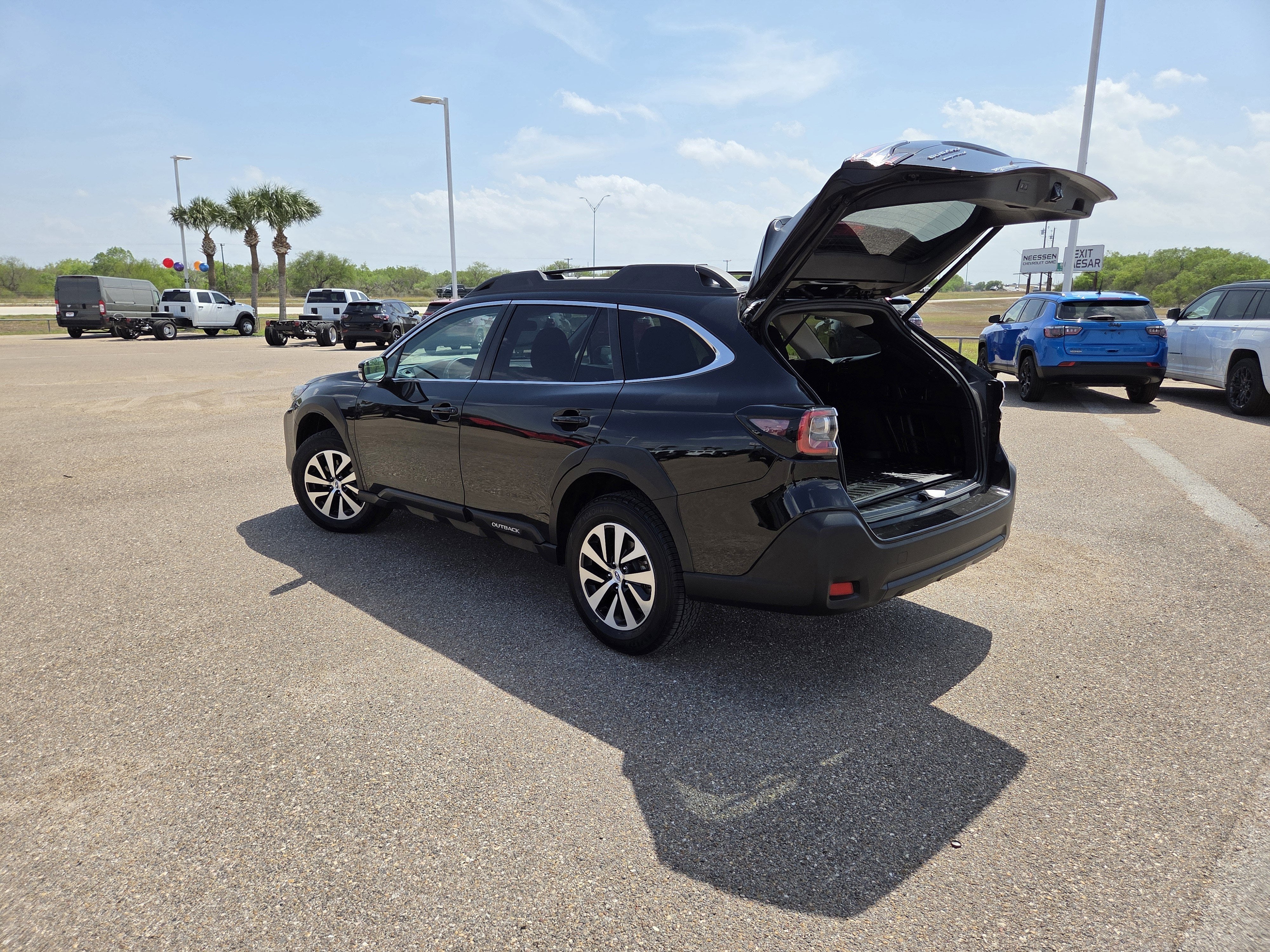 2023 Subaru Outback Premium