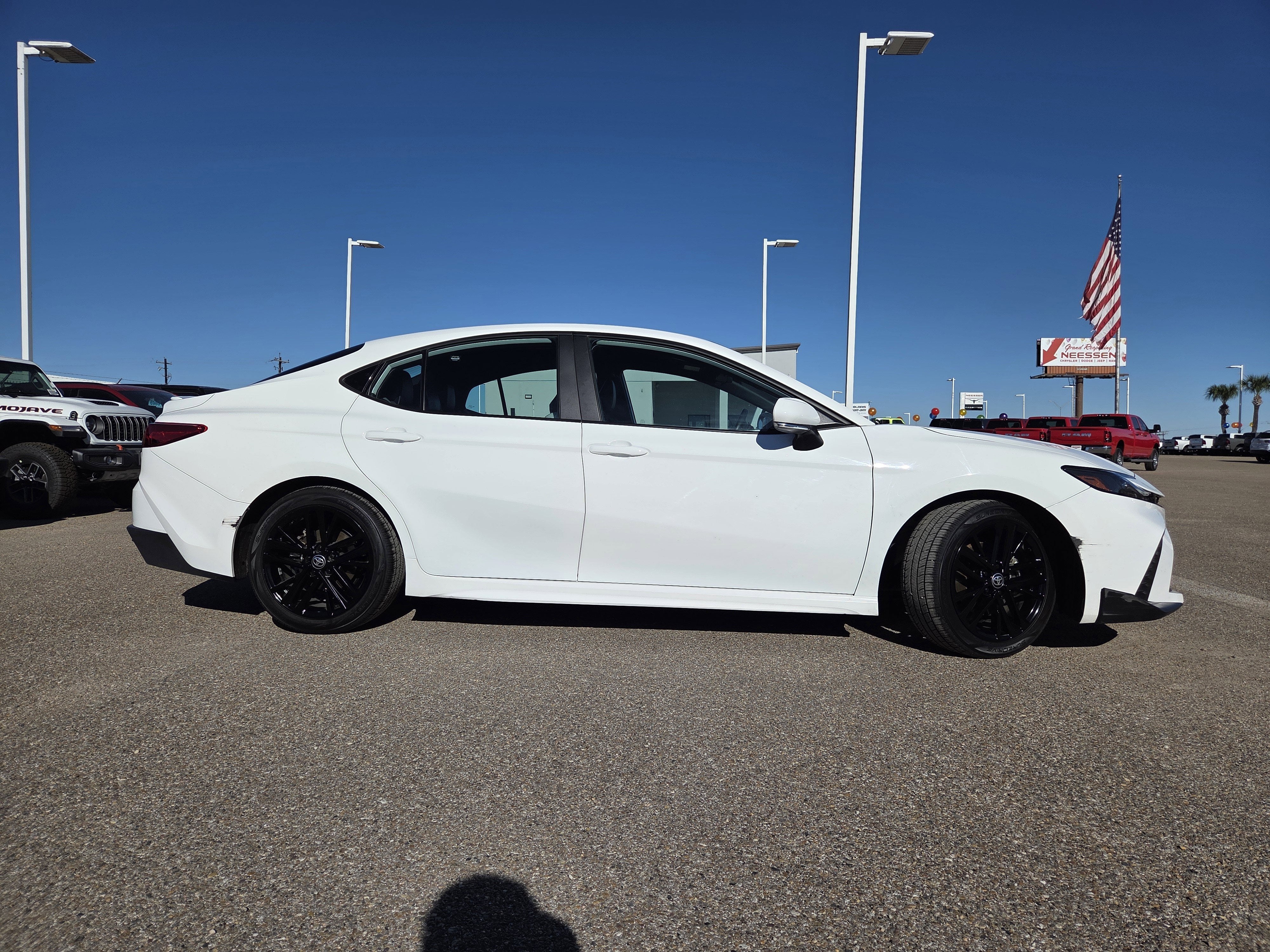 2025 Toyota Camry SE