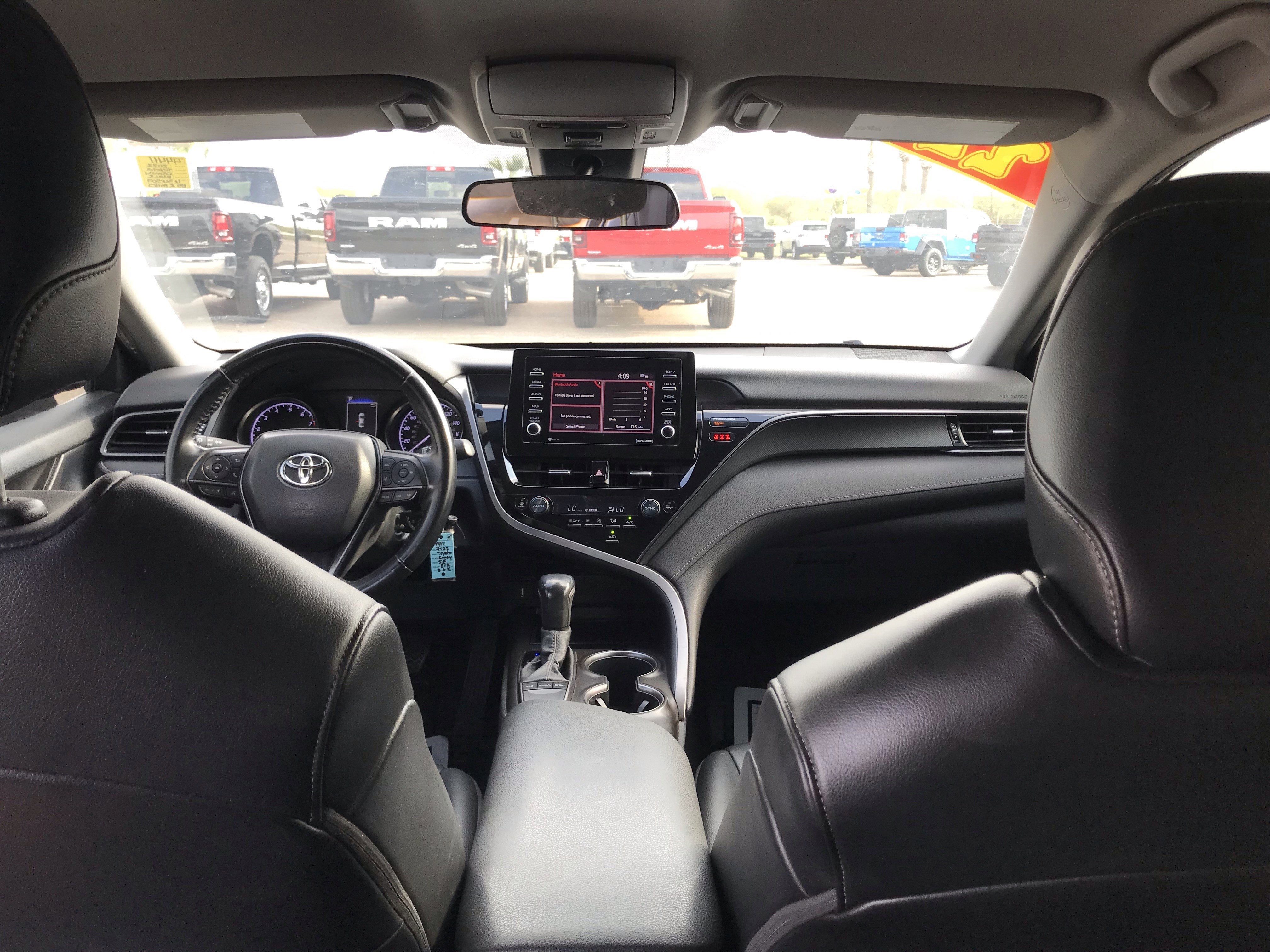 2022 Toyota Camry SE