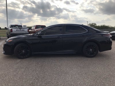 2022 Toyota Camry SE