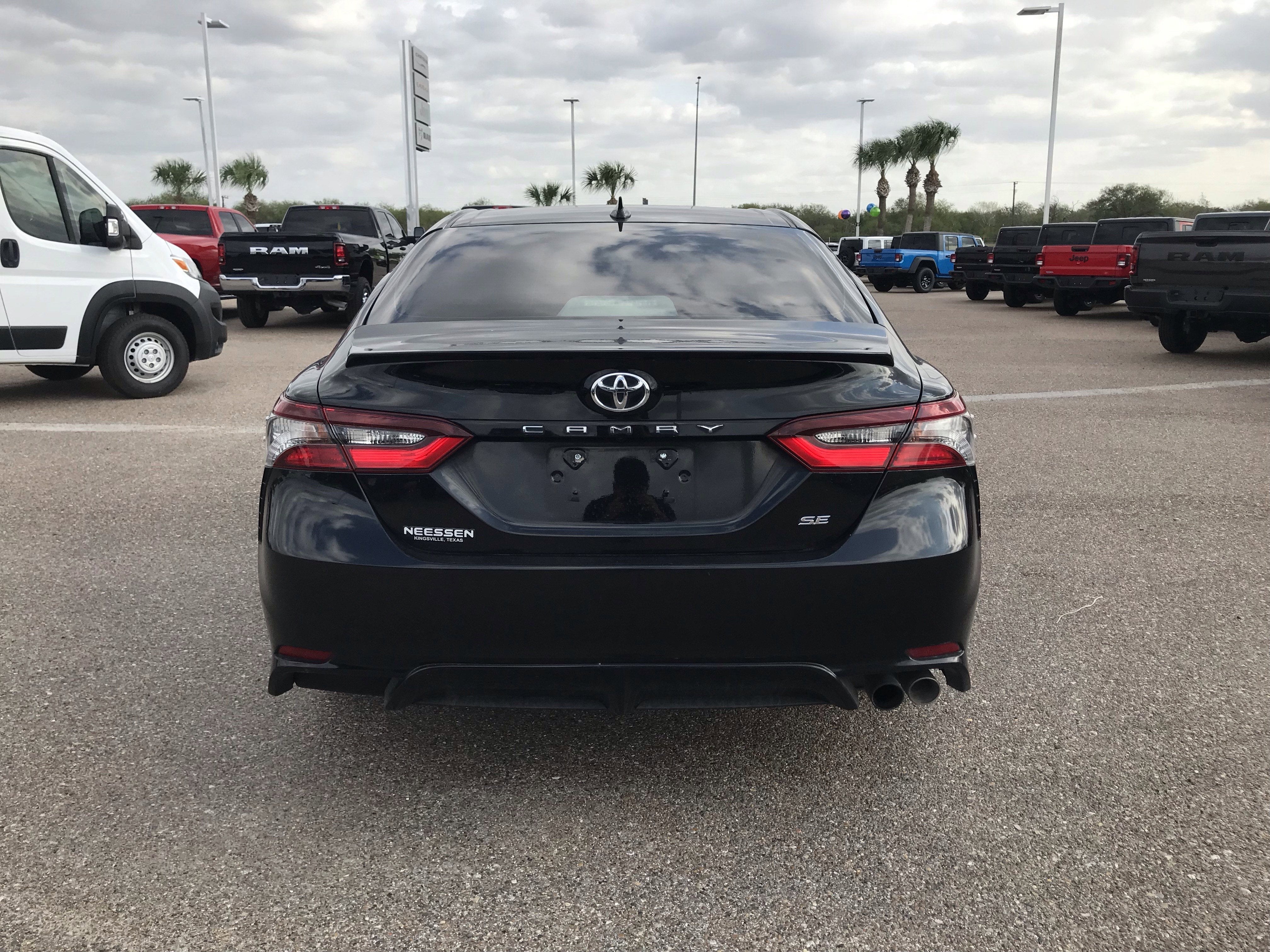 2022 Toyota Camry SE