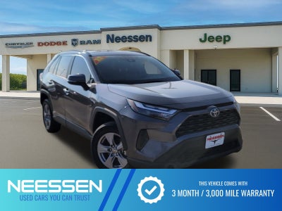 2022 Toyota RAV4 Hybrid XLE