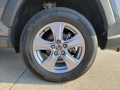 2022 Toyota RAV4 Hybrid XLE