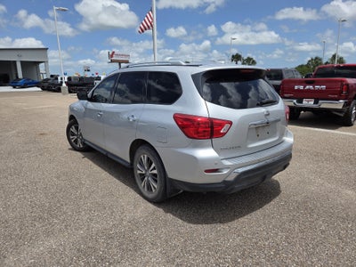 2019 Nissan Pathfinder SV