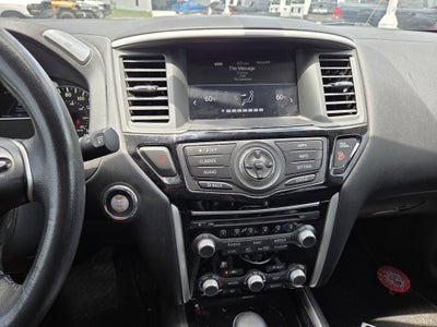 2019 Nissan Pathfinder SV