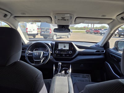 2023 Toyota Highlander LE