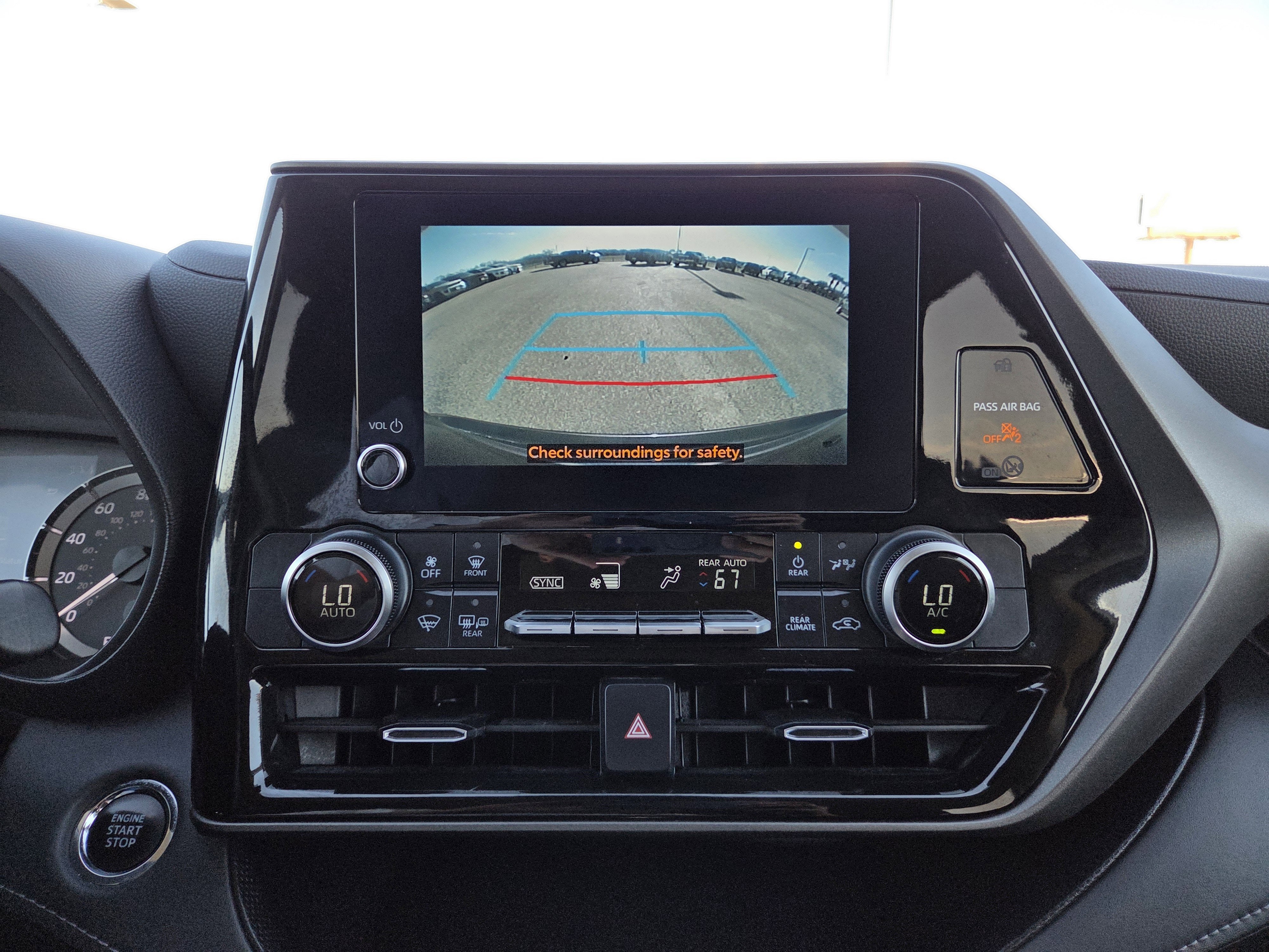 2023 Toyota Highlander LE