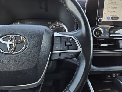 2023 Toyota Highlander LE