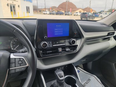 2024 Toyota Highlander LE