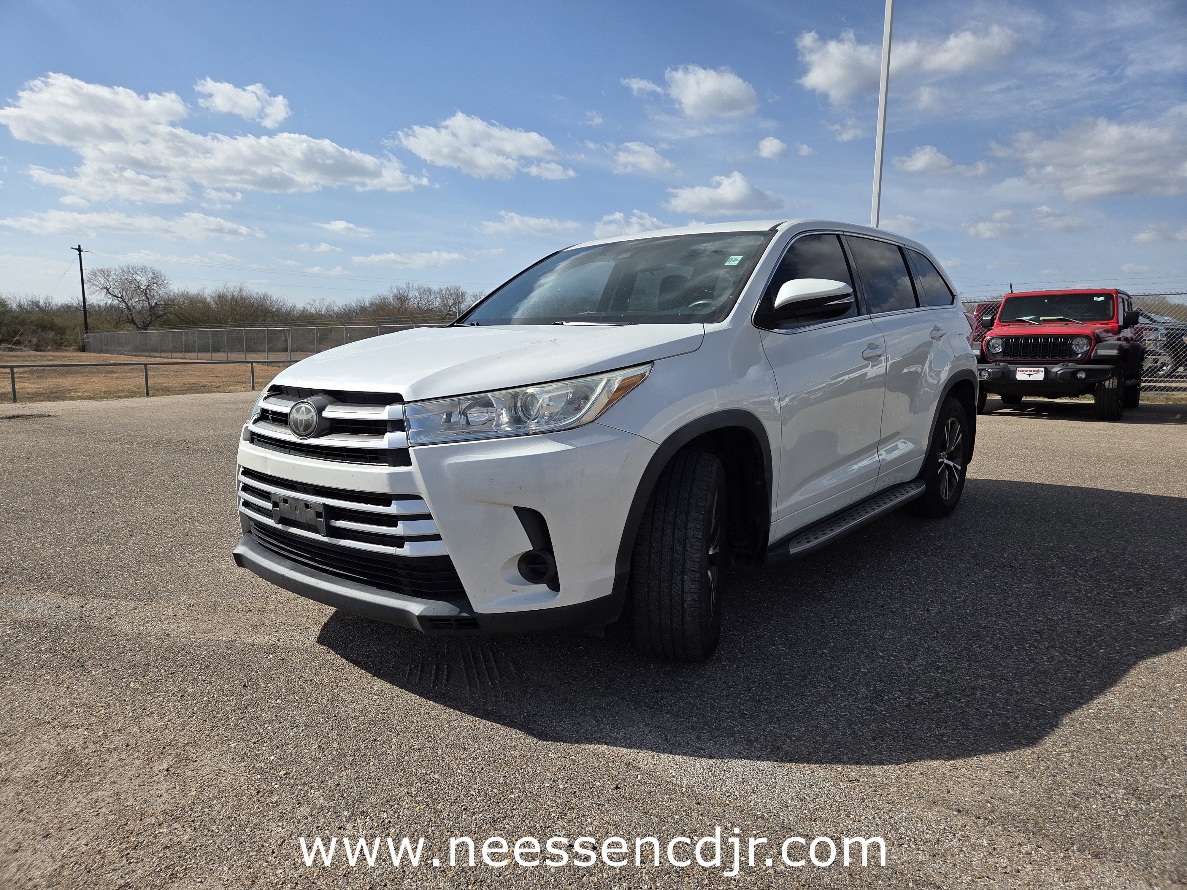2018 Toyota Highlander LE