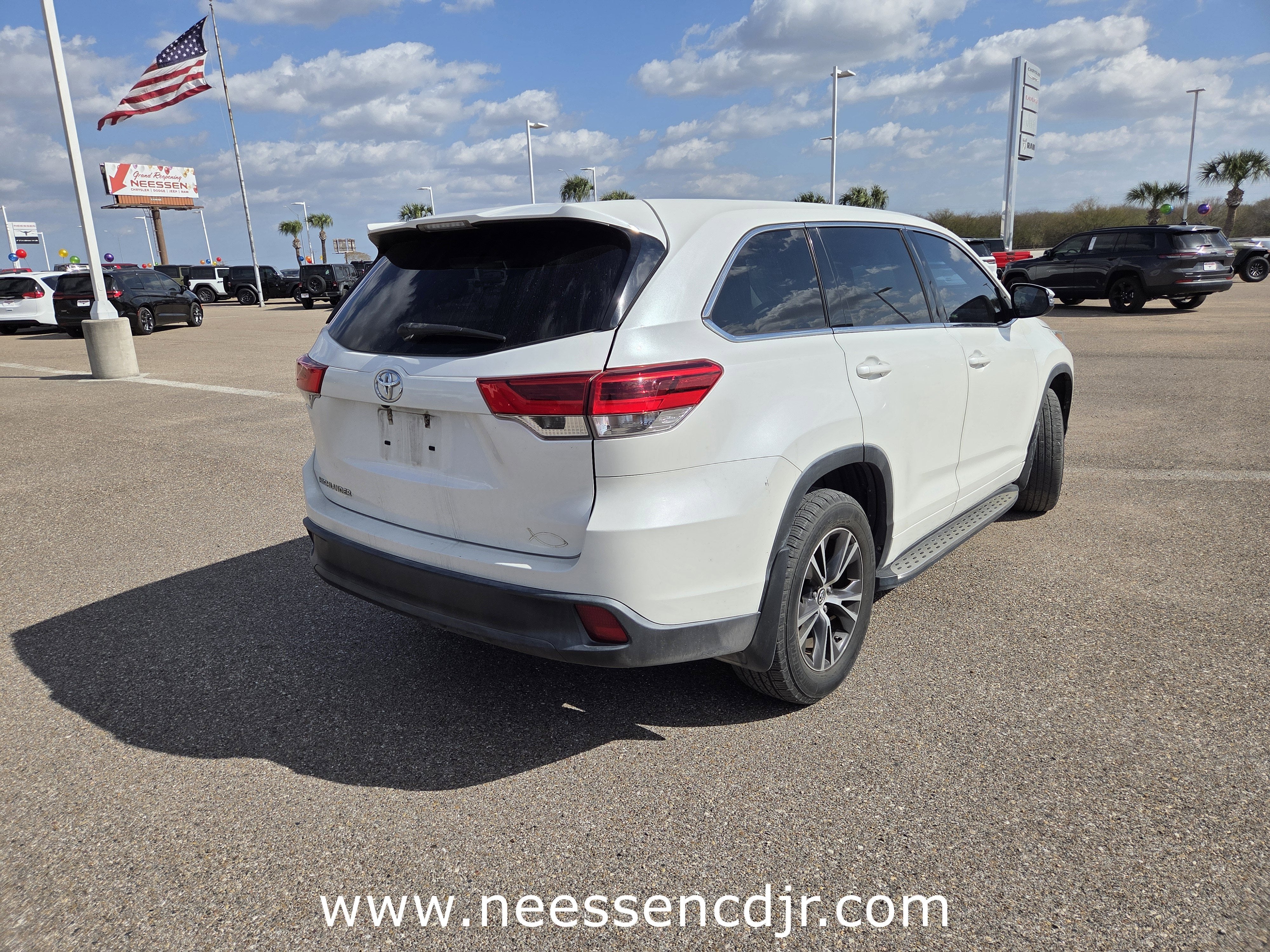 2018 Toyota Highlander LE