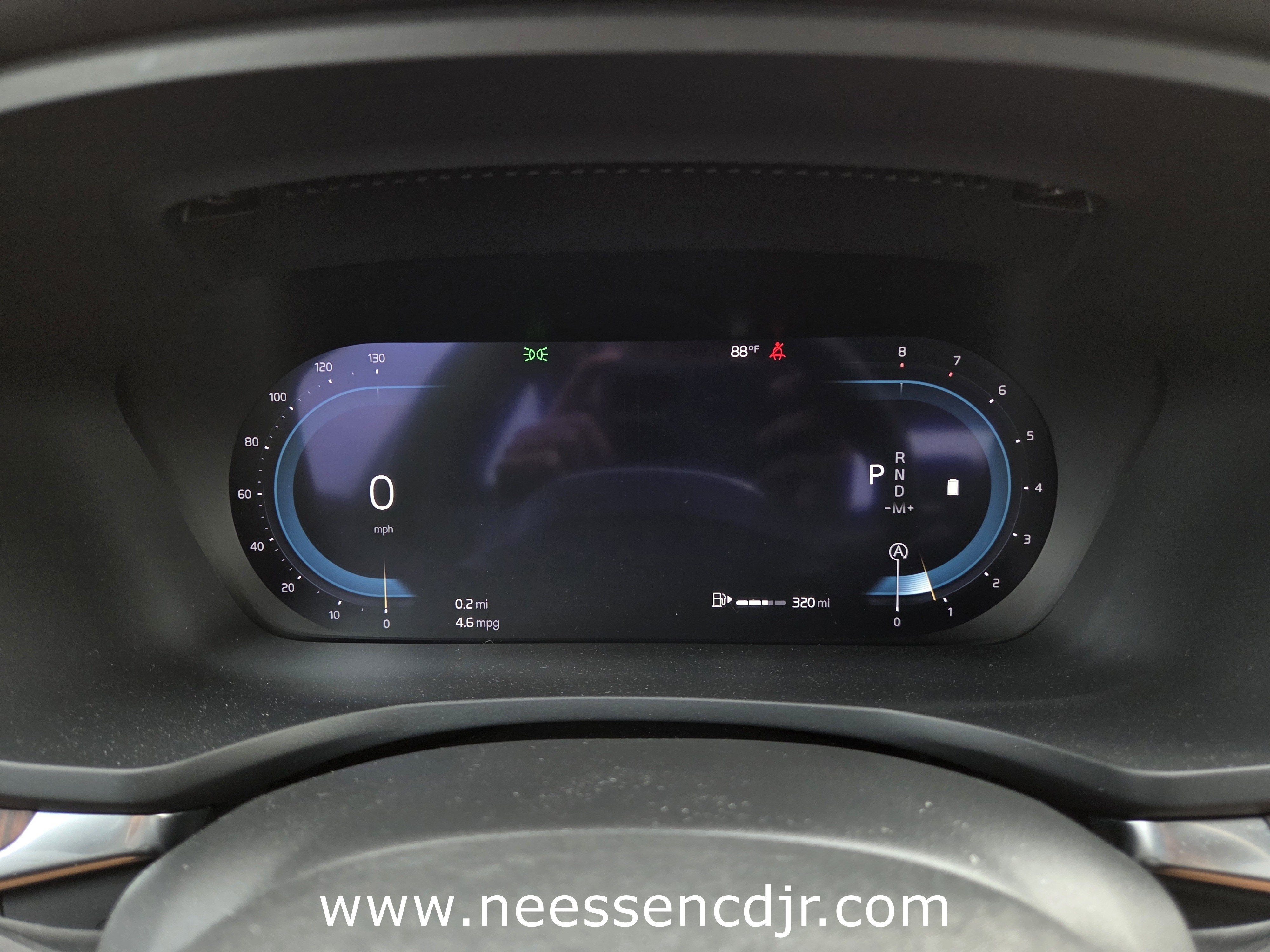 2024 Volvo S60 Plus Dark Theme