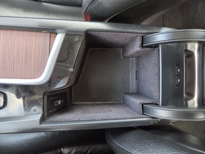 2024 Volvo S60 Plus Dark Theme