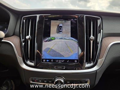 2024 Volvo S60 Plus Dark Theme