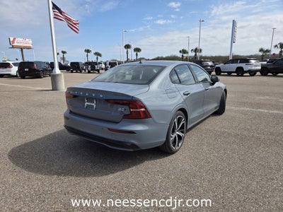 2024 Volvo S60 Core Dark Theme